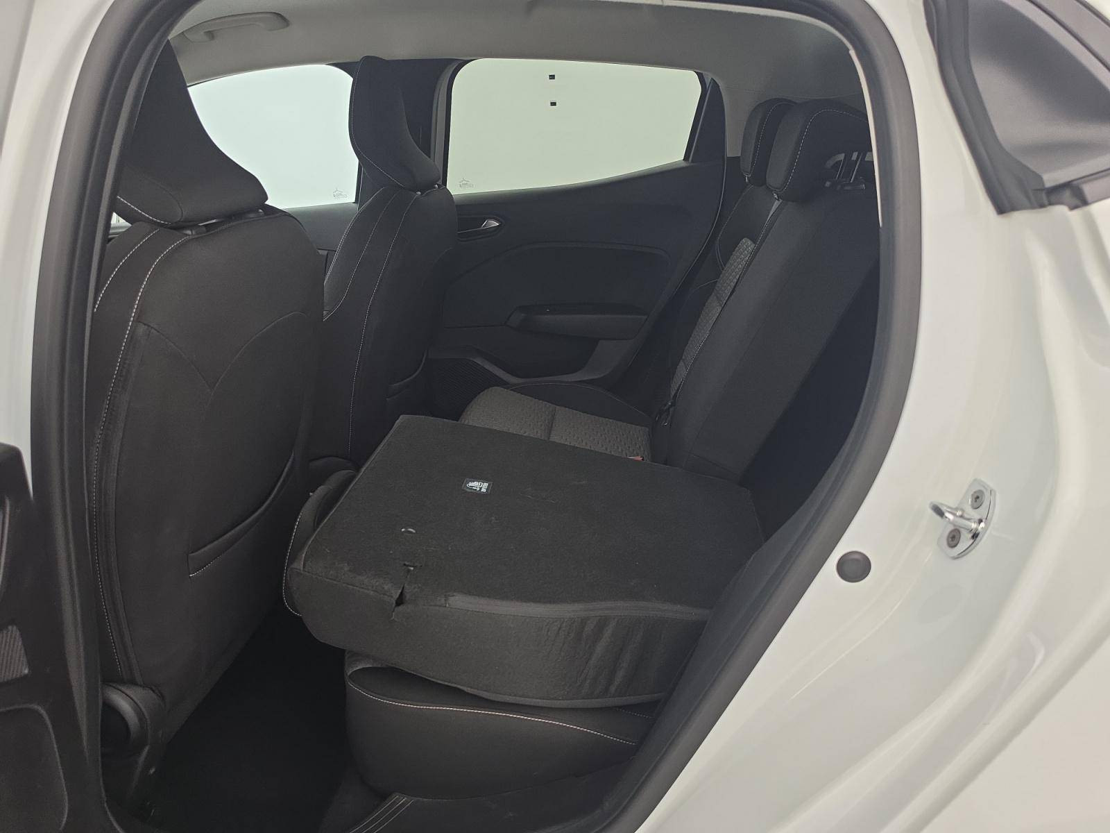Vente en ligne Renault Clio 5 Clio E-Tech full hybrid 145 au prix de 13 791 €
