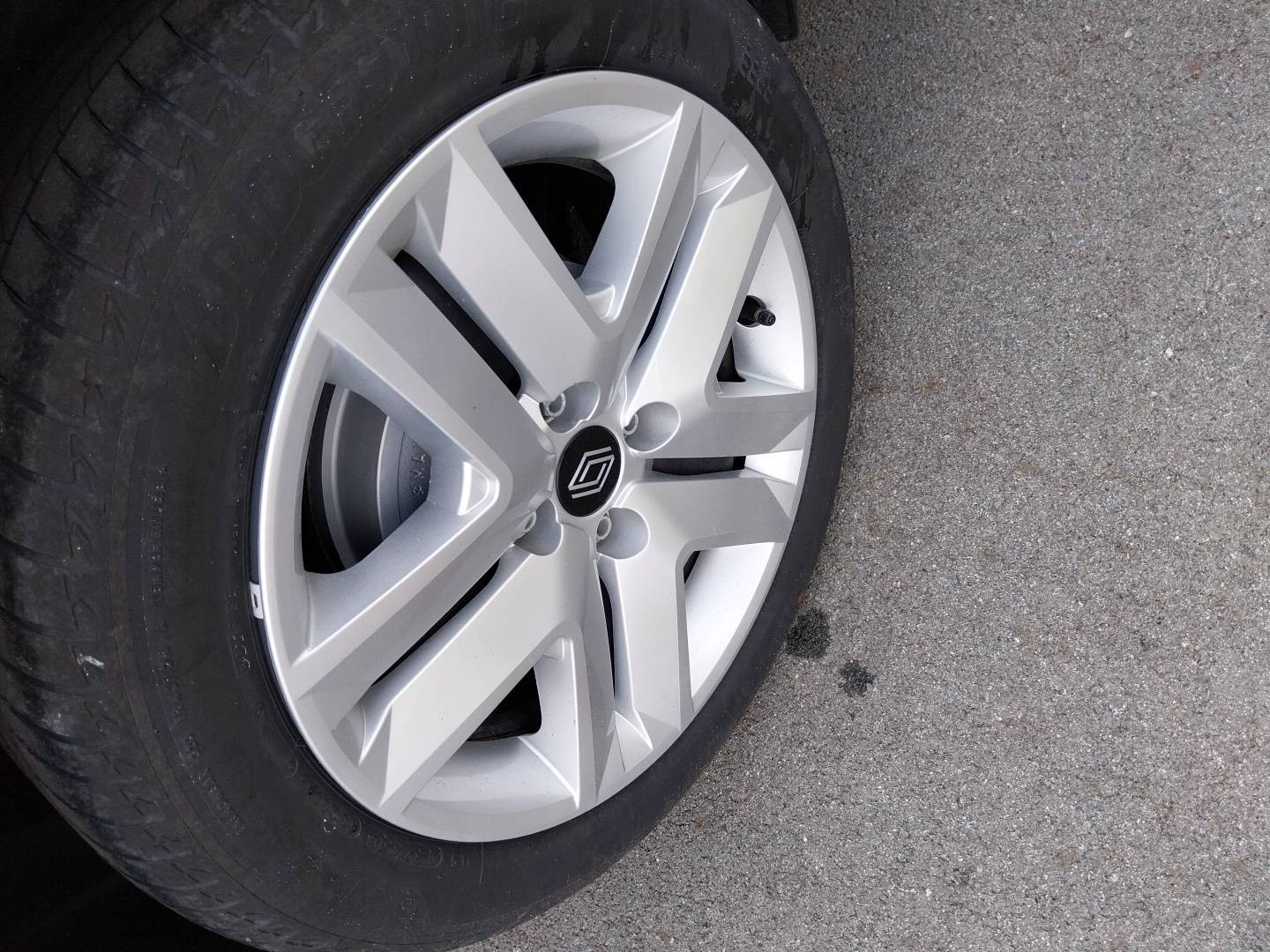 Vente en ligne Renault Clio 5 Clio E-Tech full hybrid 145 au prix de 18 390 €