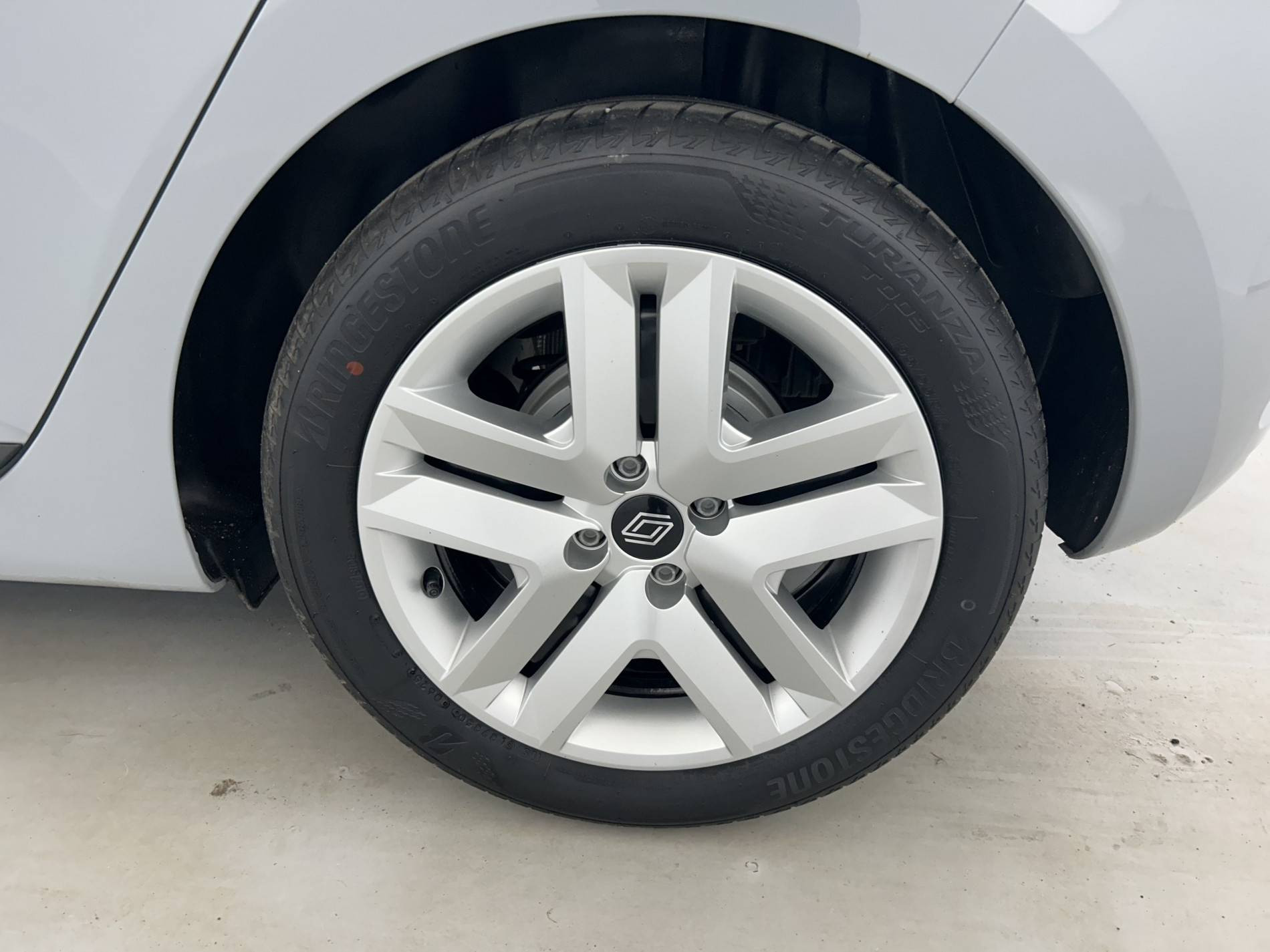 Vente en ligne Renault Clio 5 Clio E-Tech full hybrid 145 ch GSR2 au prix de 18 990 €