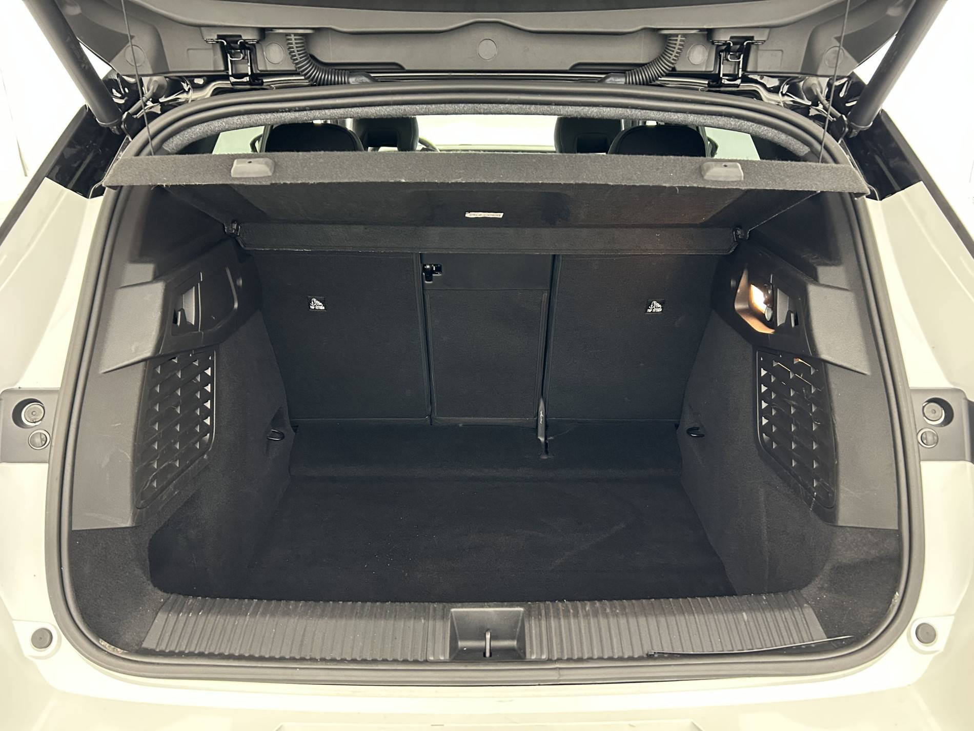 Vente en ligne Renault Scenic E-Tech  220 ch grande autonomie au prix de 40 990 €