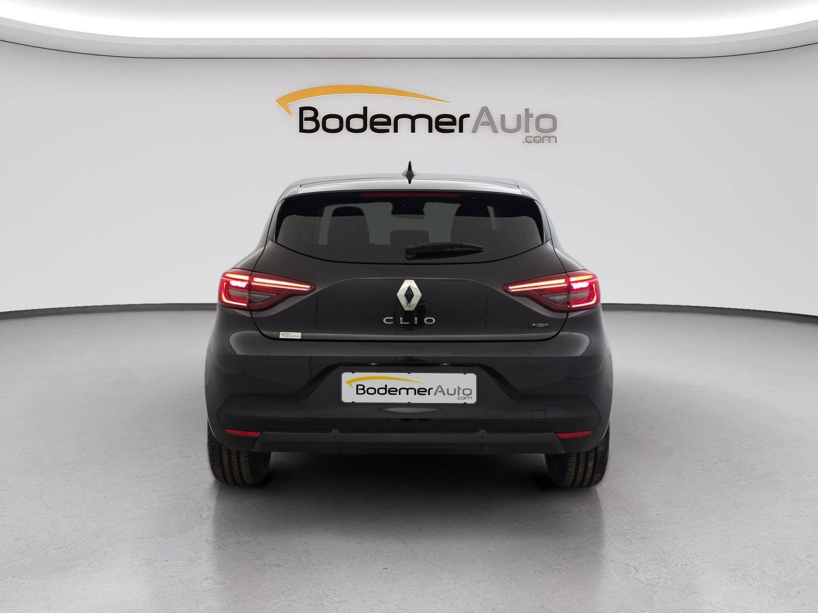 Vente en ligne Renault Clio 5 Clio E-Tech full hybrid 145 au prix de 16 990 €