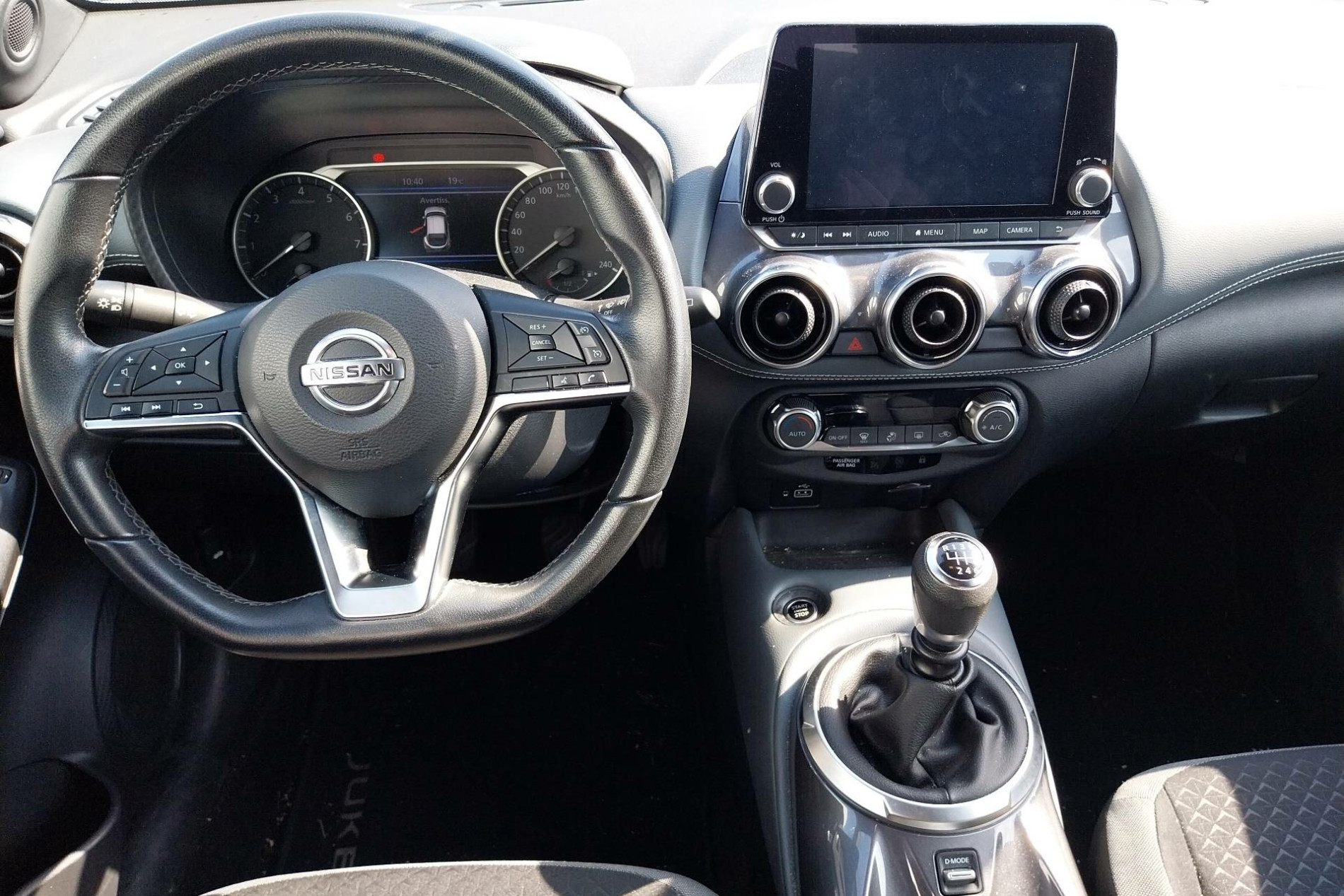 Vente en ligne Nissan Juke Juke DIG-T 114 au prix de 17 990 €