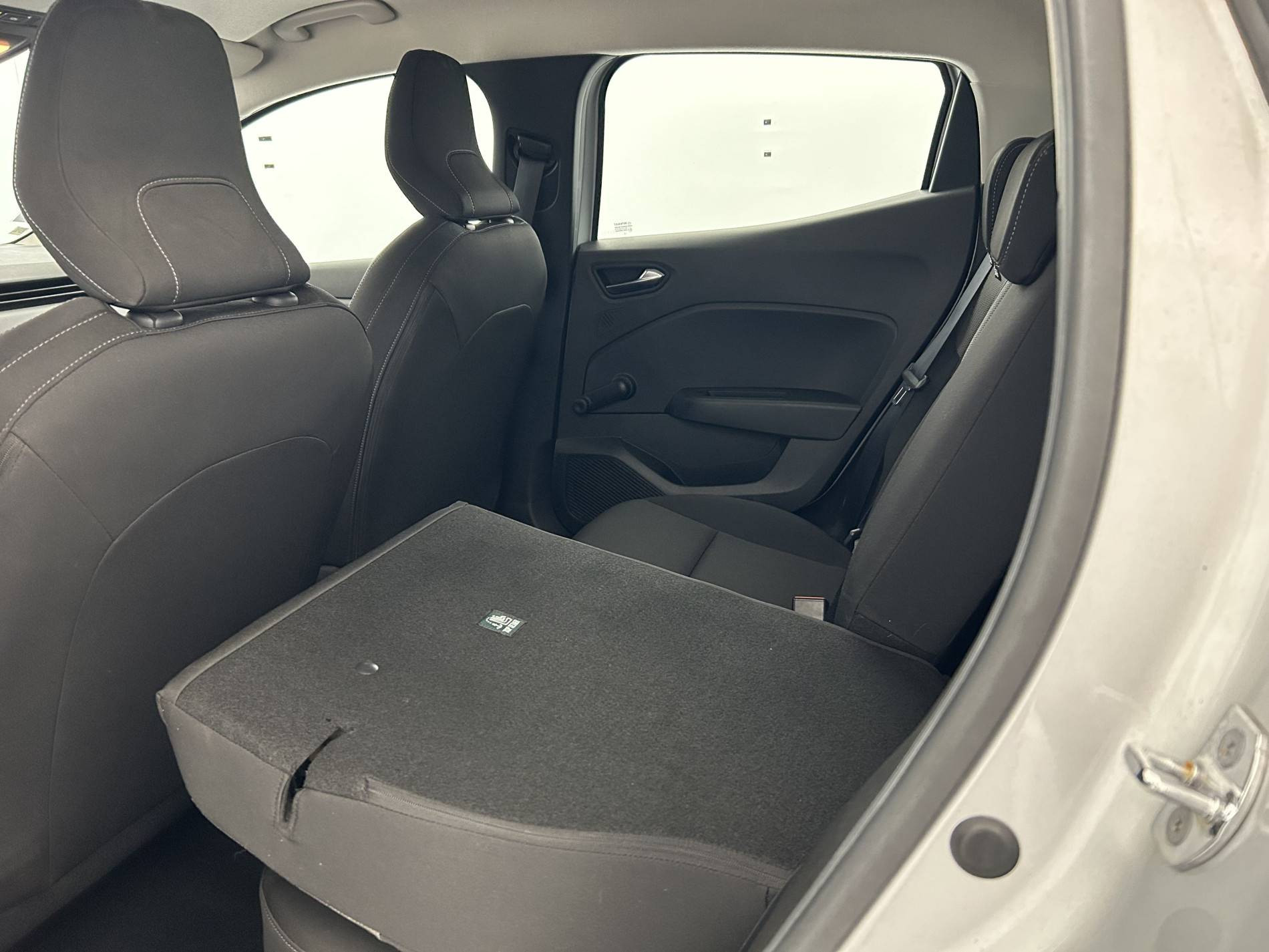 Vente en ligne Renault Clio 5 Clio SCe 75 au prix de 11 490 €