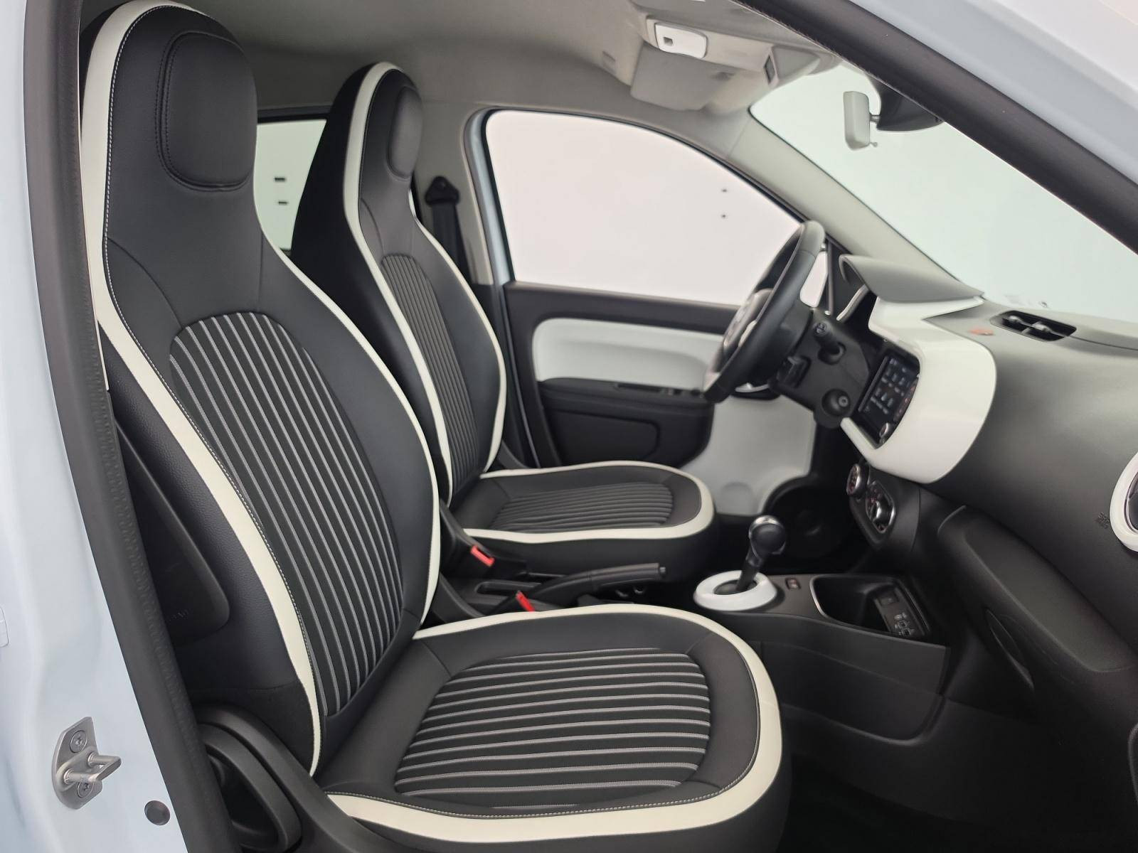 Vente en ligne Renault Twingo Electrique Twingo III E-Tech au prix de 14 490 €