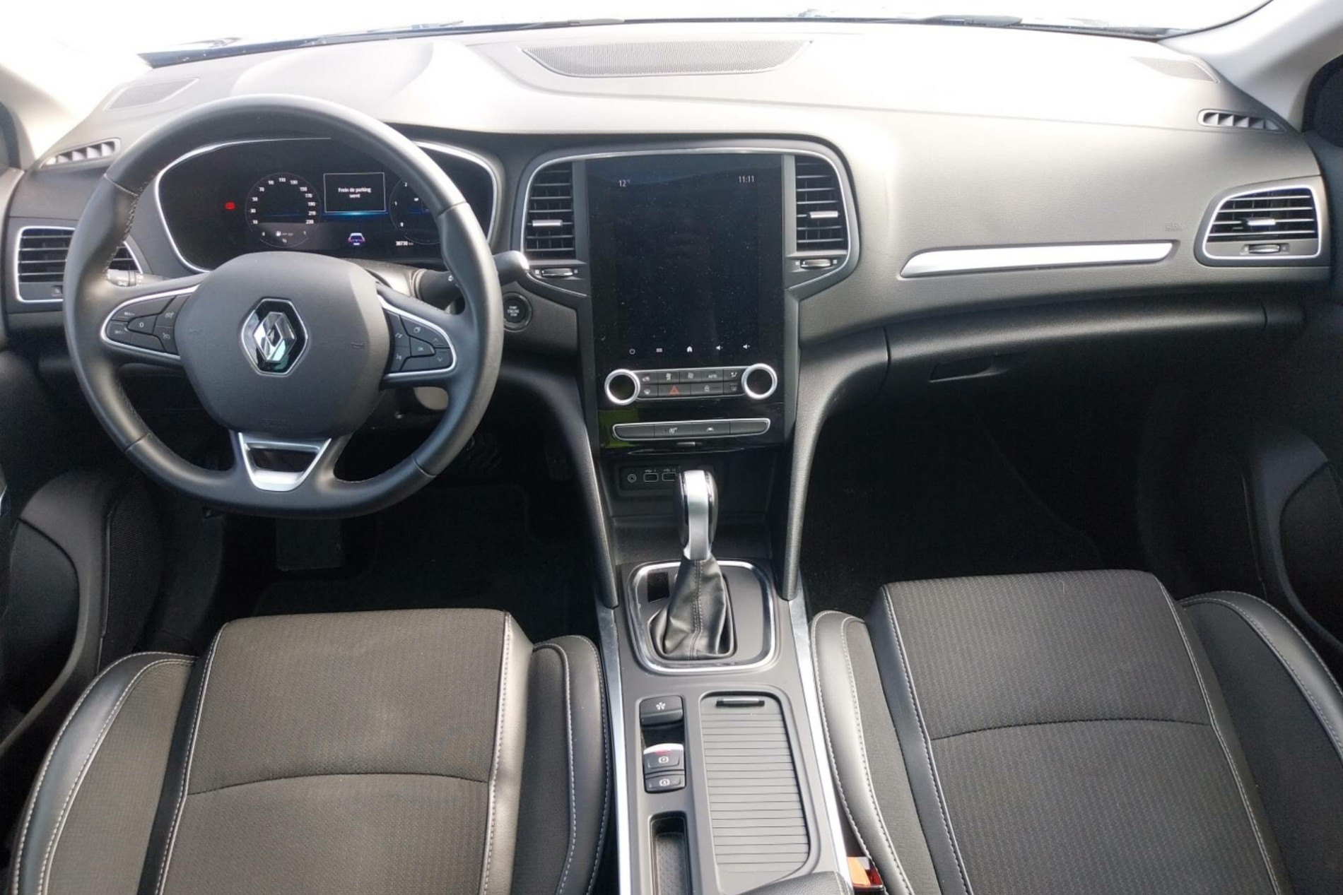 Vente en ligne Renault Megane 4  Blue dCi 115 EDC au prix de 20 990 €