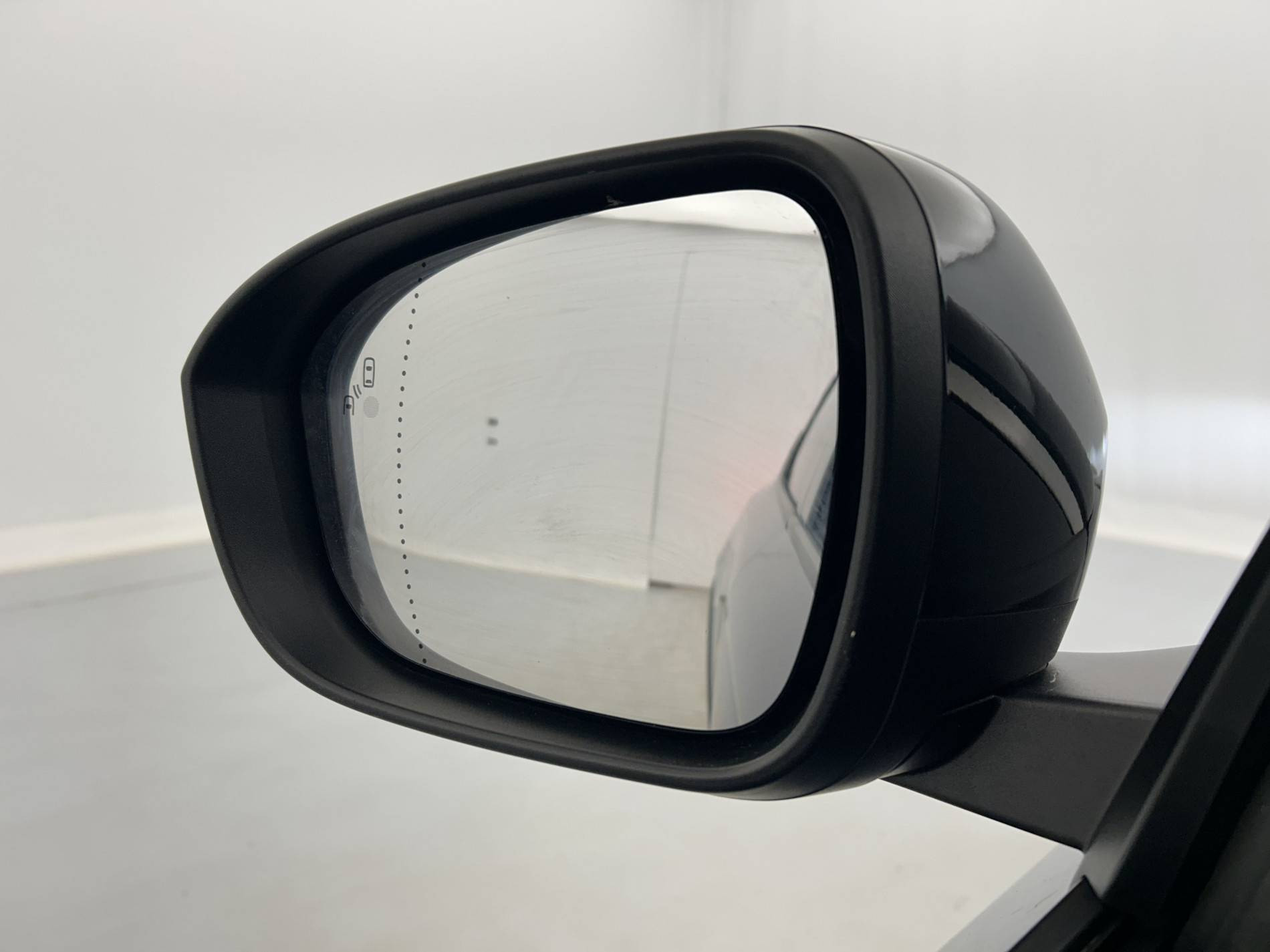 Vente en ligne Renault Scenic E-Tech Scenic E-Tech électrique 220 ch grande autonomie au prix de 36 991 €