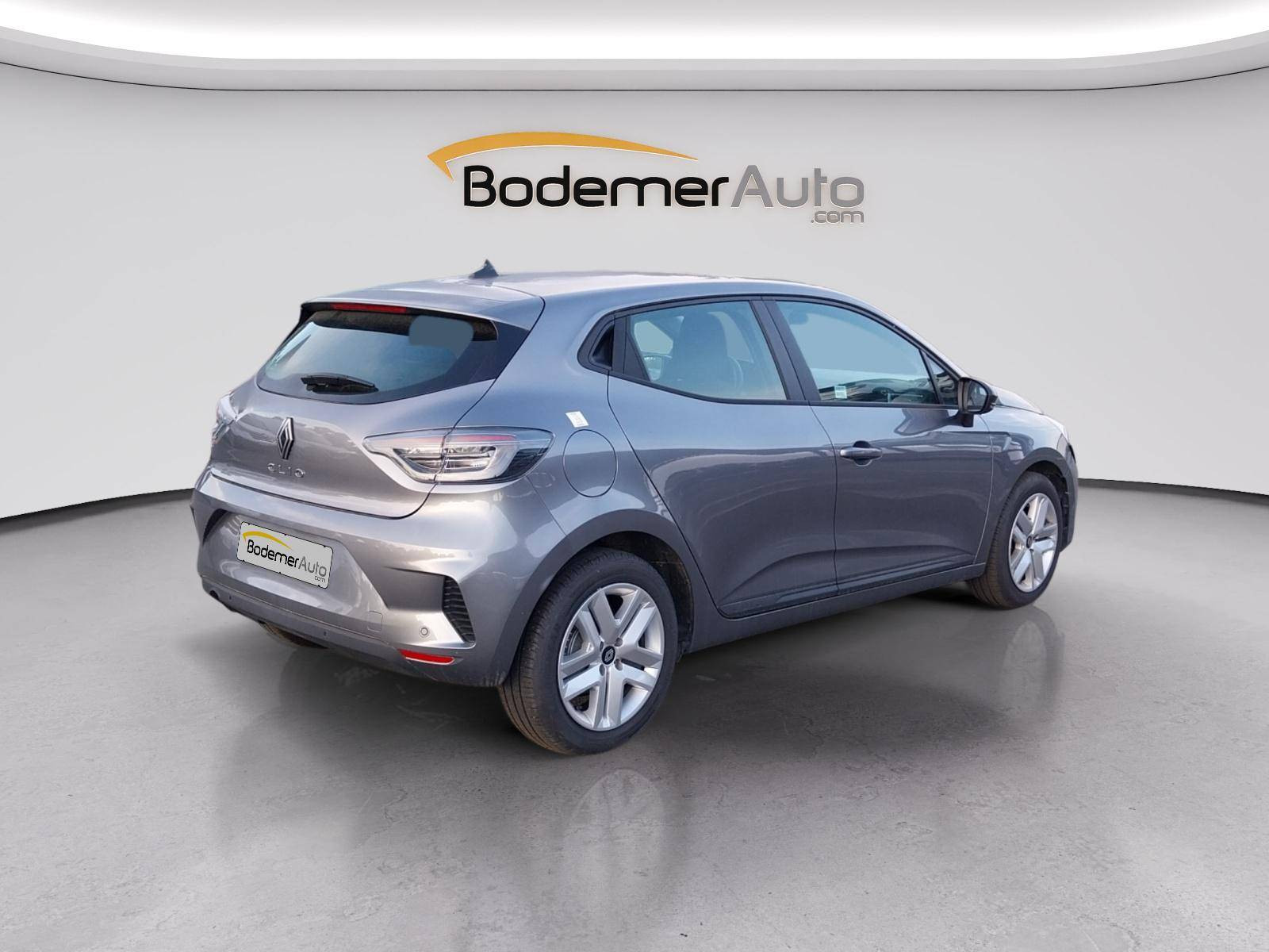 Vente en ligne Renault Clio 5 Clio Blue dCi 100 ch GSR2 au prix de 17 750 €