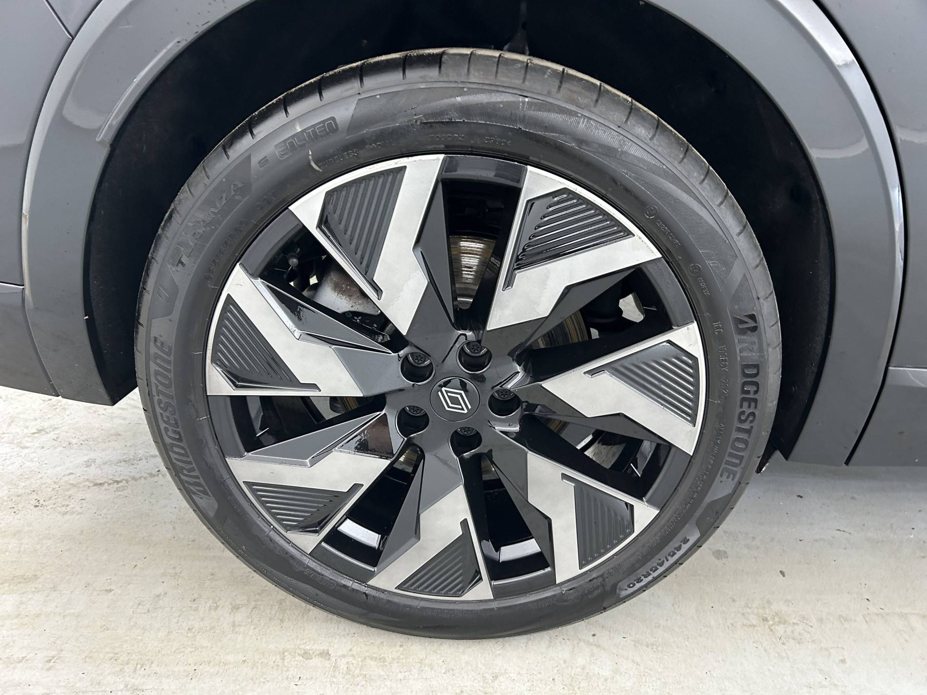 Vente en ligne Renault Rafale  E-Tech full hybrid 200 ch au prix de 40 990 €