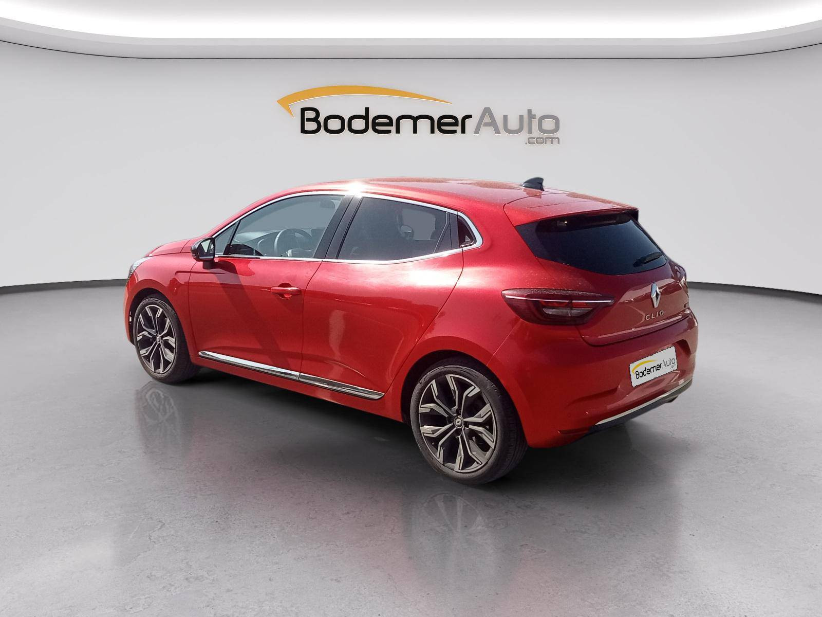 Vente en ligne Renault Clio 5 Clio E-Tech full hybrid 145 au prix de 17 490 €