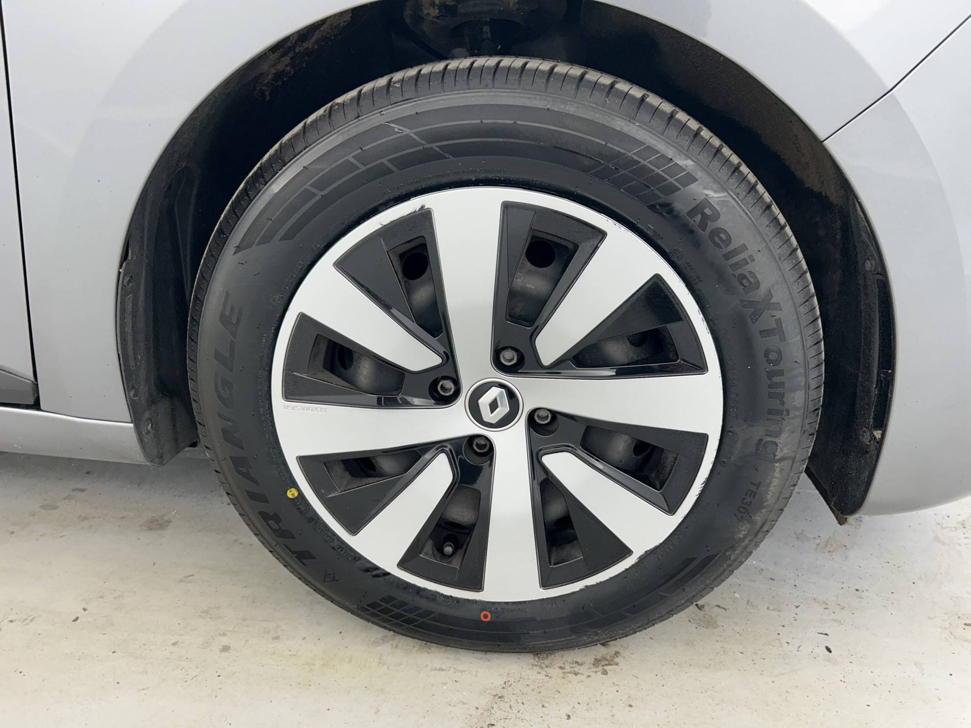 Vente en ligne Renault Clio 5 Clio TCe 90 au prix de 13 980 €