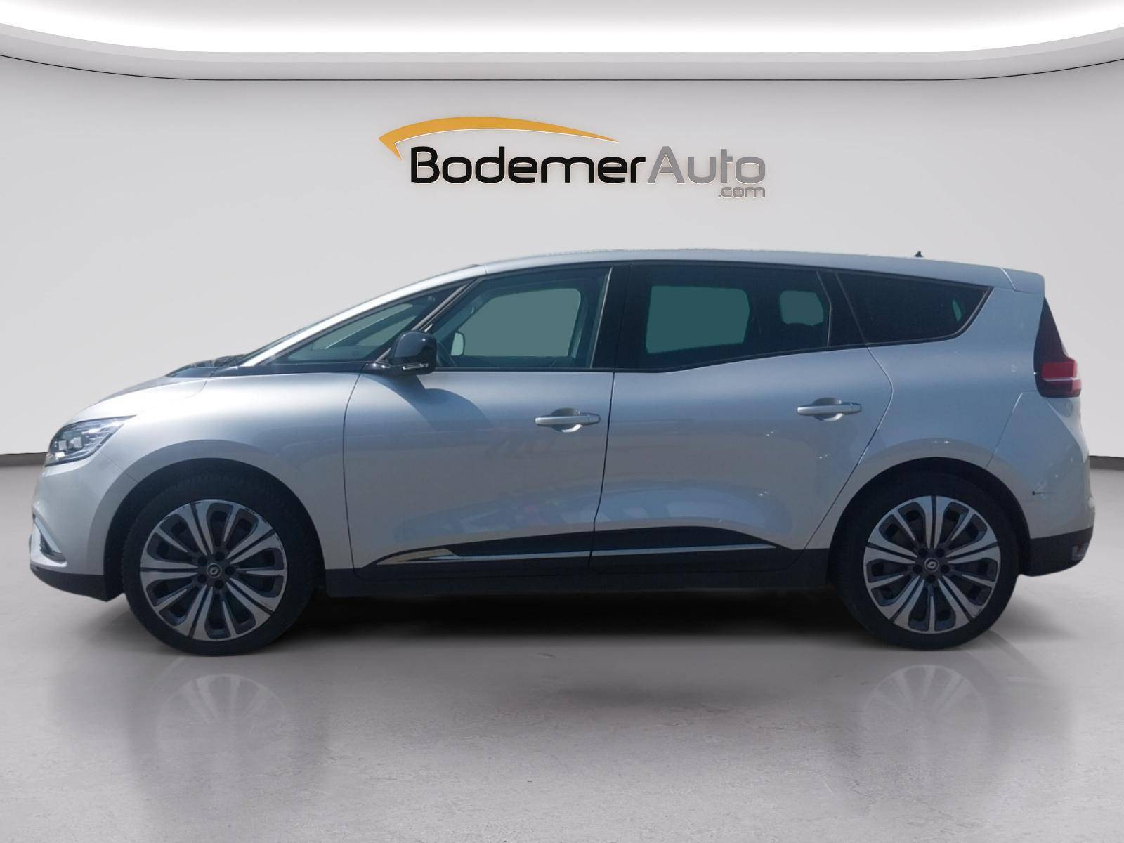 Vente en ligne Renault Grand Scenic 4 Grand Scenic TCe 140 au prix de 20 650 €