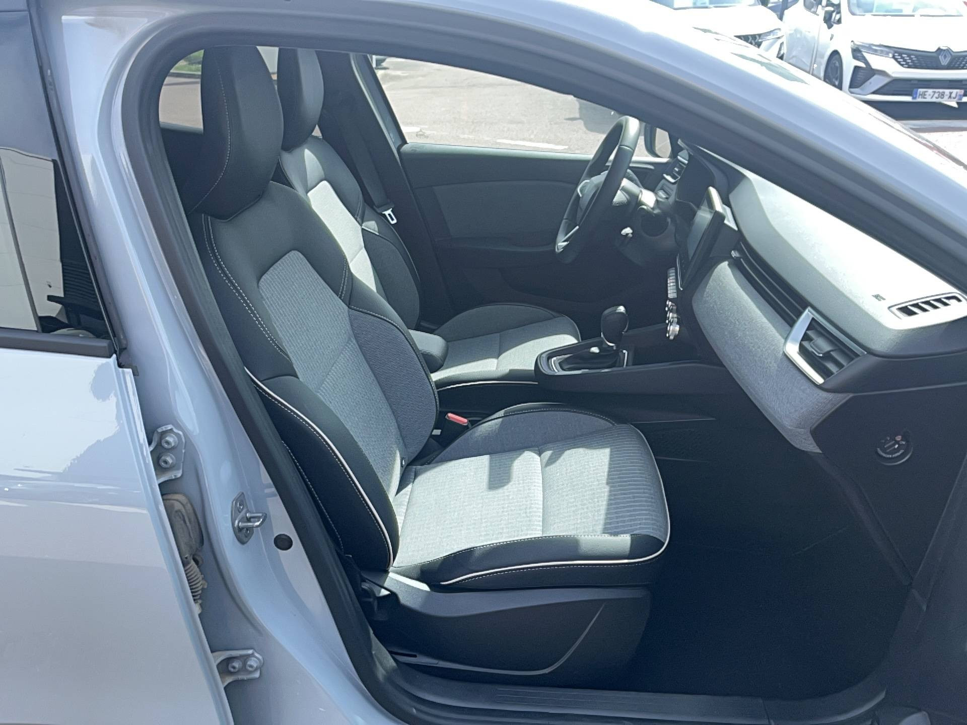 Vente en ligne Renault Clio 5 Clio E-Tech full hybrid 145 ch GSR2 au prix de 21 490 €