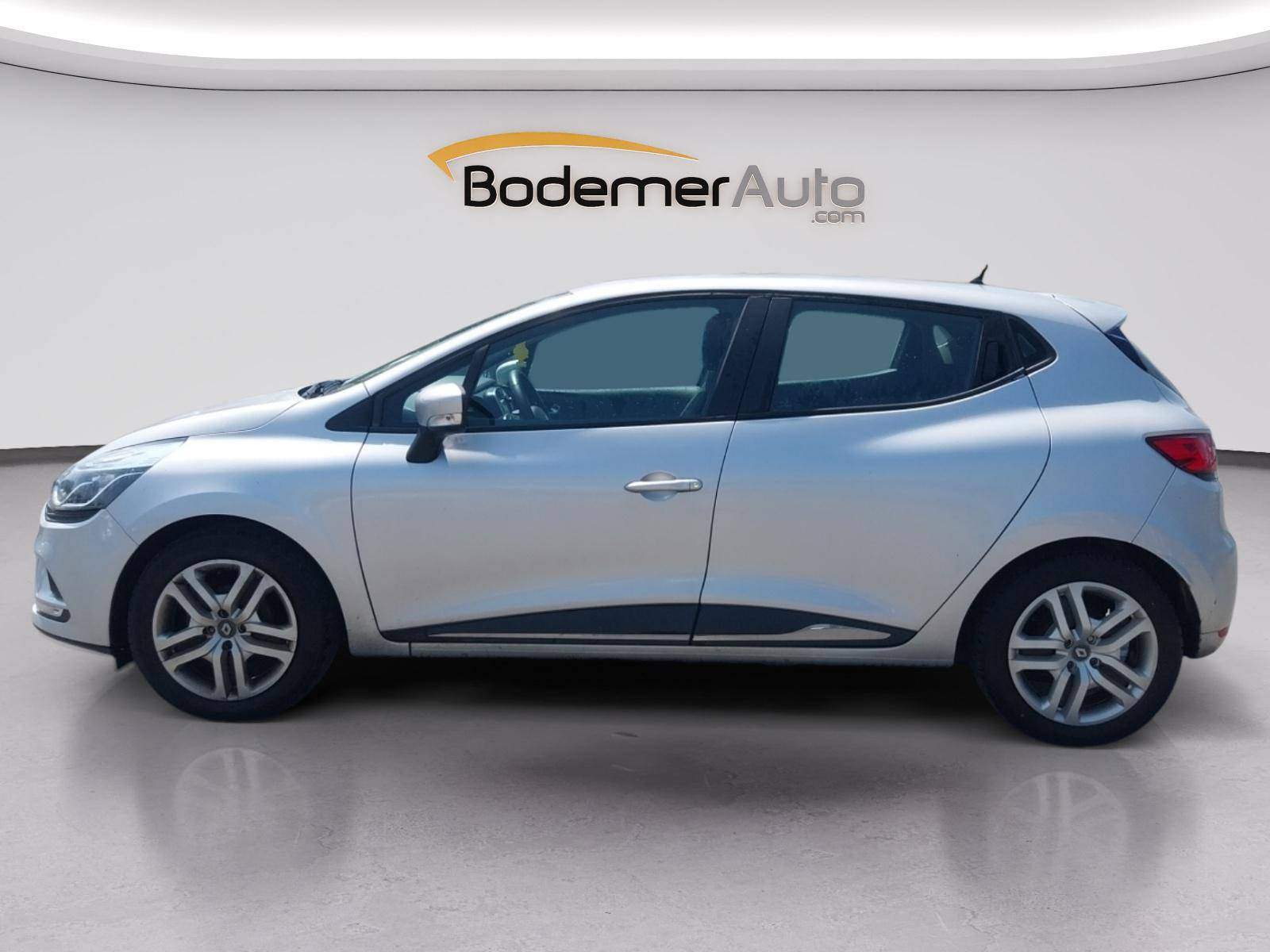 Vente en ligne Renault Clio 4 Clio dCi 75 Energy au prix de 10 490 €