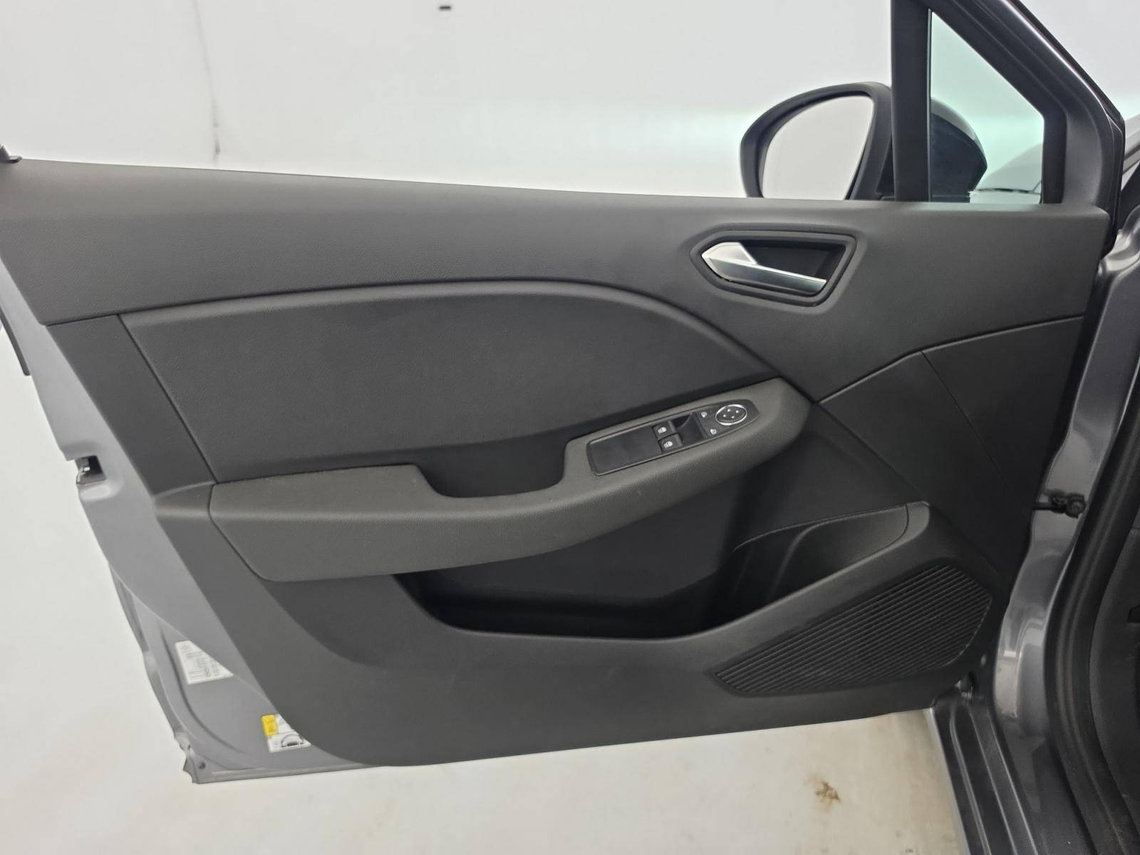 Vente en ligne Renault Clio 5 Clio TCe 90 au prix de 14 290 €