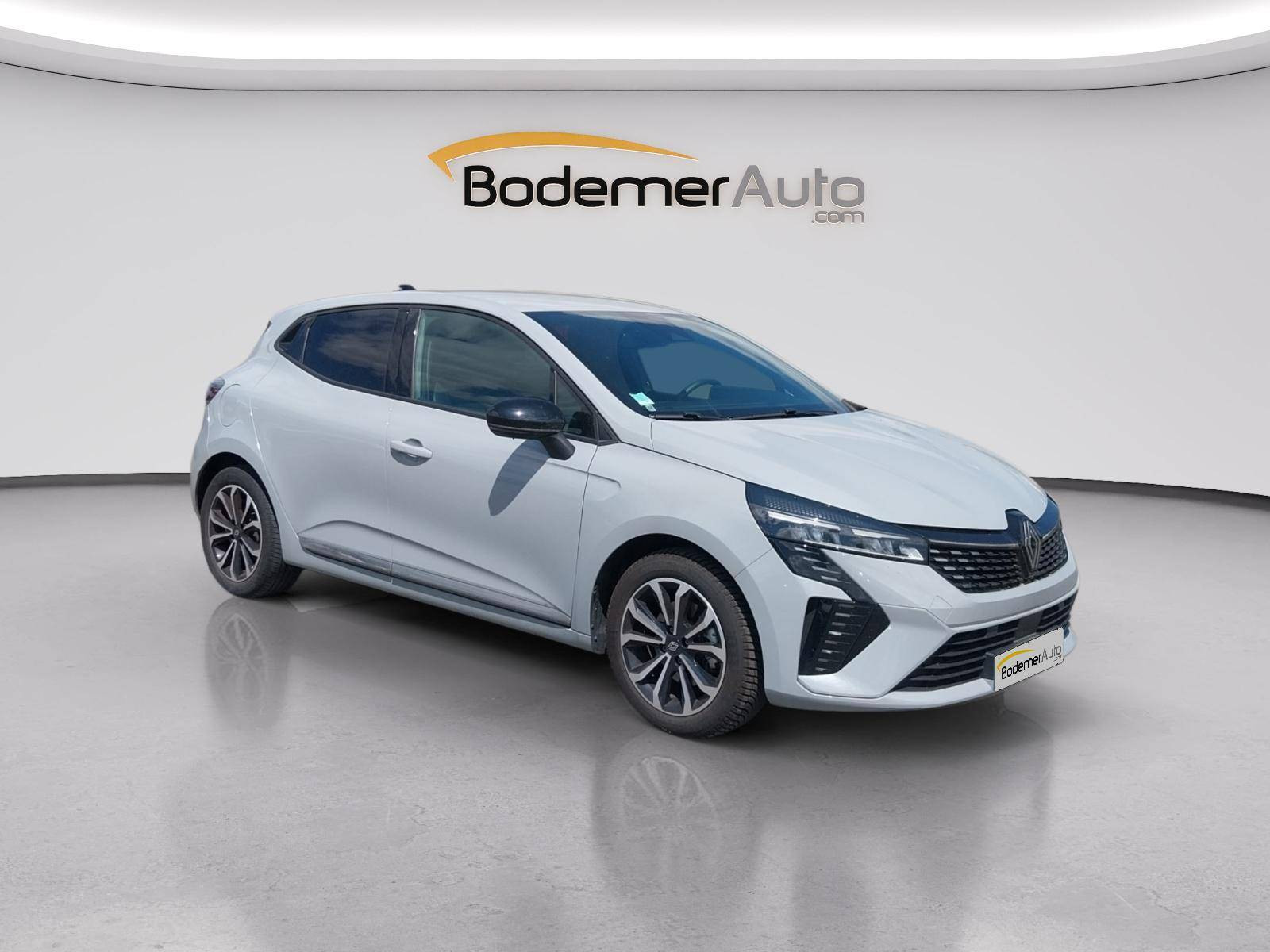 Vente en ligne Renault Clio 5 Clio E-Tech full hybrid 145 au prix de 18 390 €