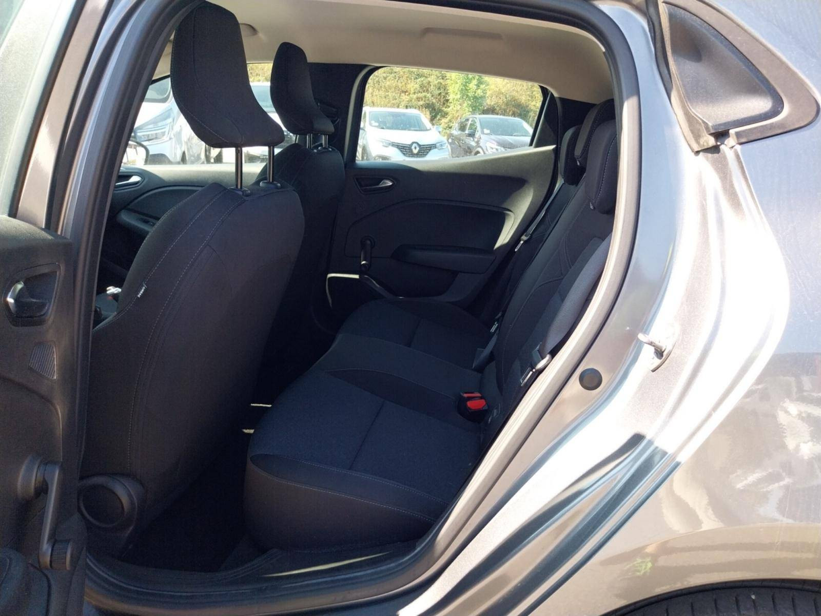Vente en ligne Renault Clio 5 Clio TCe 90 au prix de 13 990 €