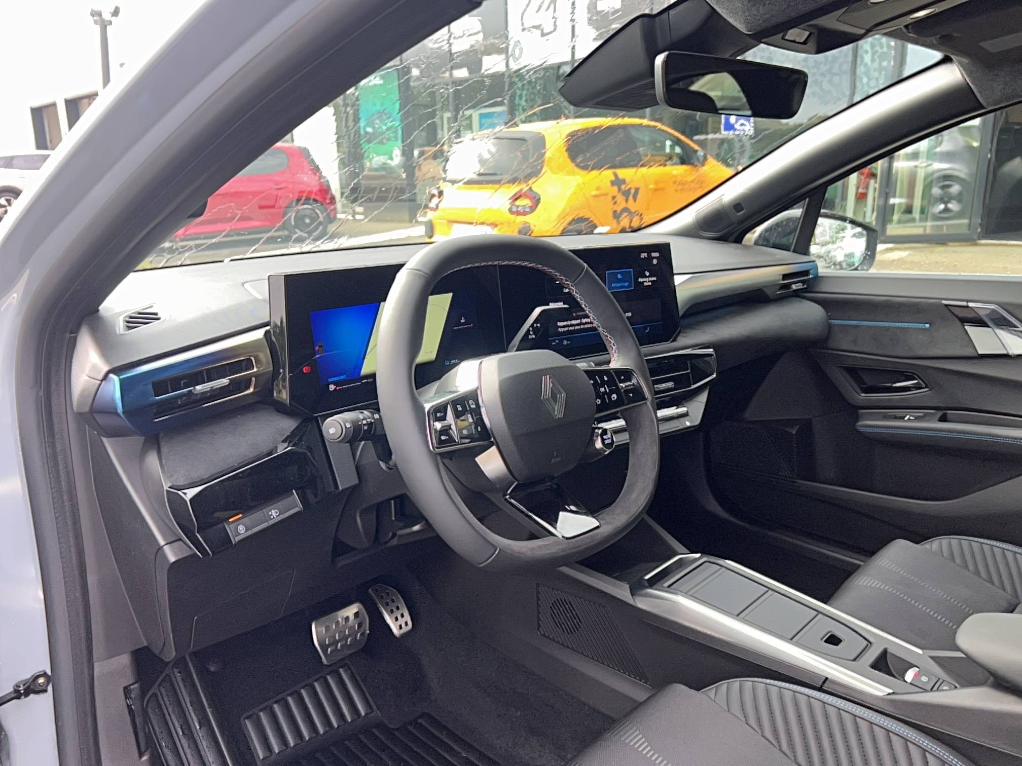 Vente en ligne Renault Clio 6 Clio E-Tech full hybrid 160 ch au prix de 29 990 €