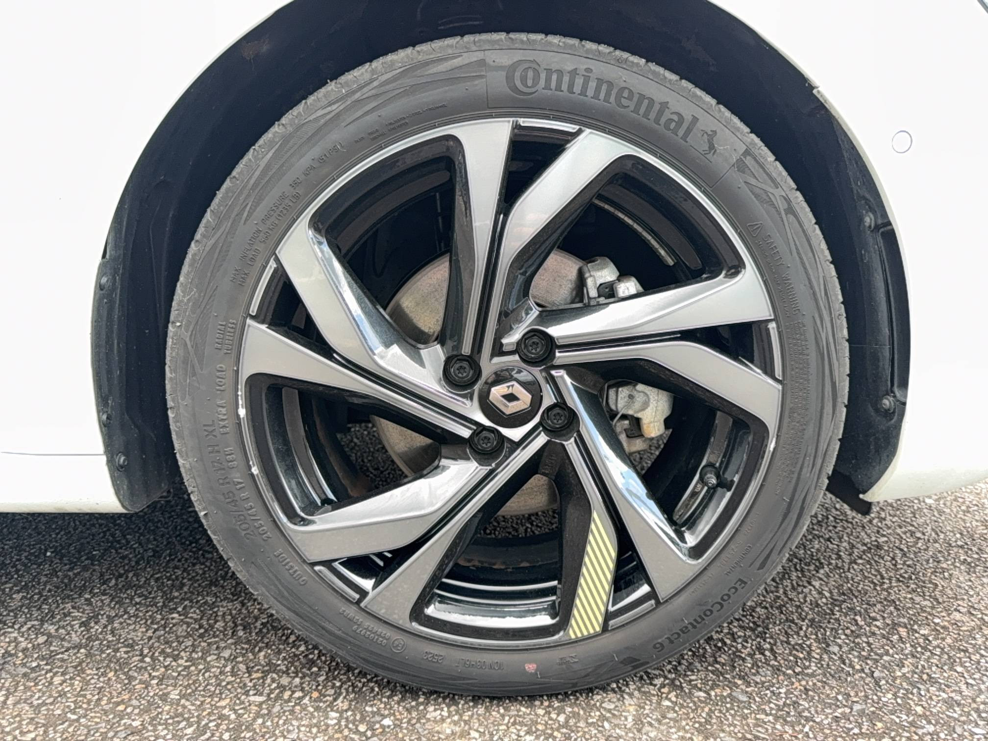 Vente en ligne Renault Clio 5 Clio E-Tech full hybrid 145 au prix de 18 990 €