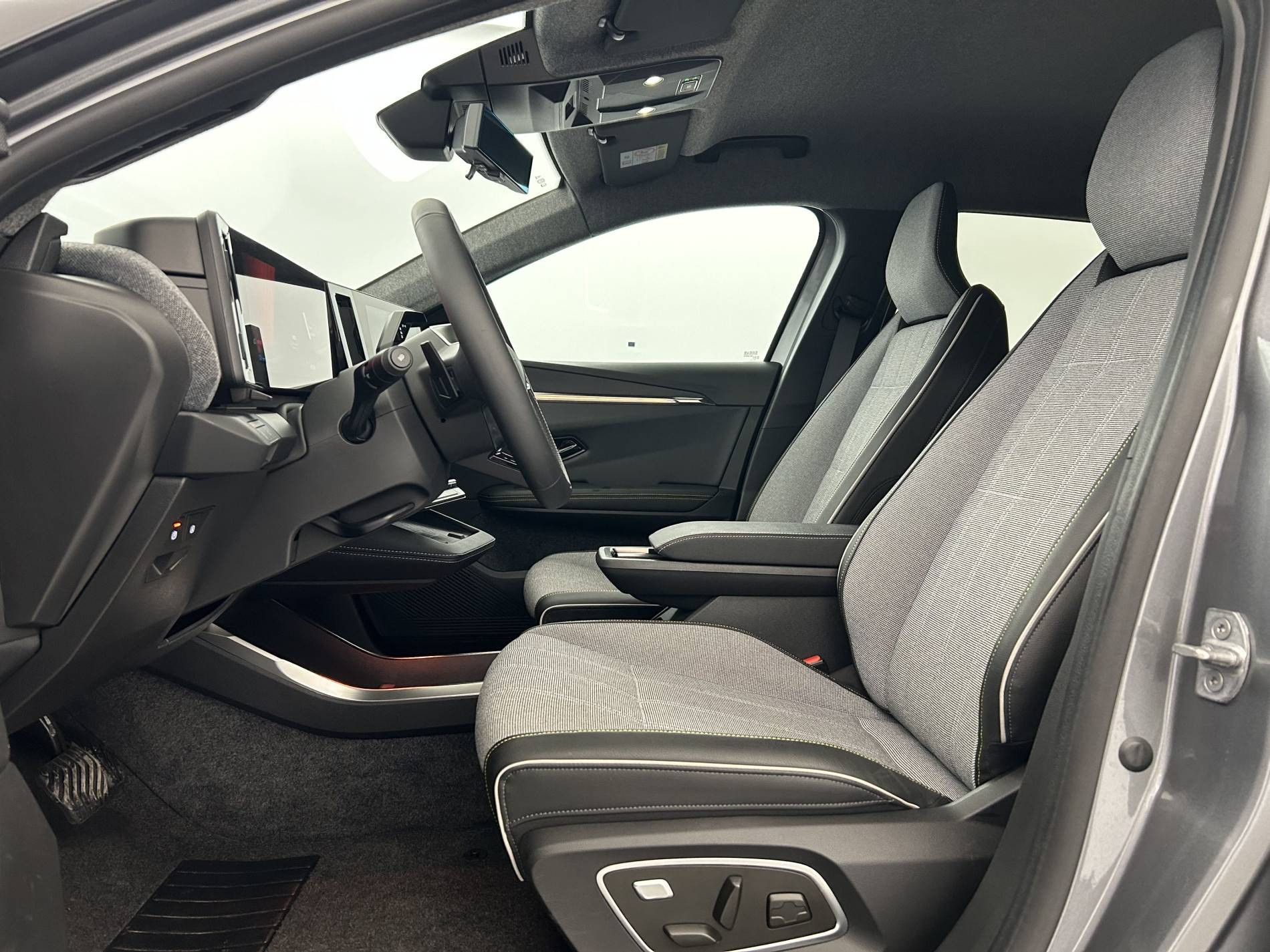 Vente en ligne Renault Scenic E-Tech  220 ch grande autonomie au prix de 37 990 €
