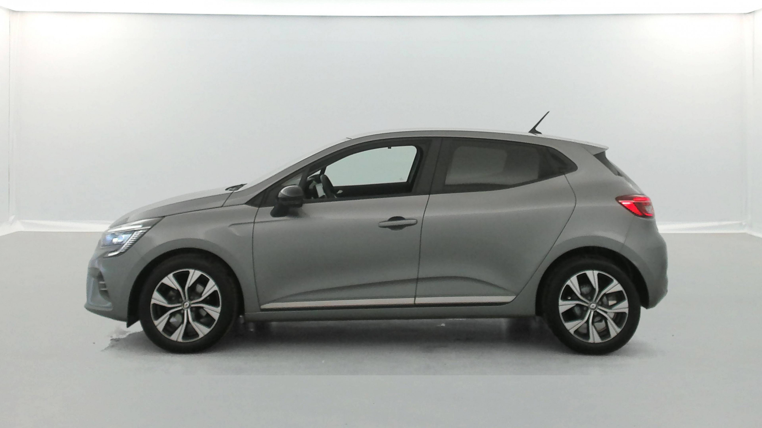 Vente en ligne Renault Clio 5 Clio SCe 65 au prix de 13 300 €