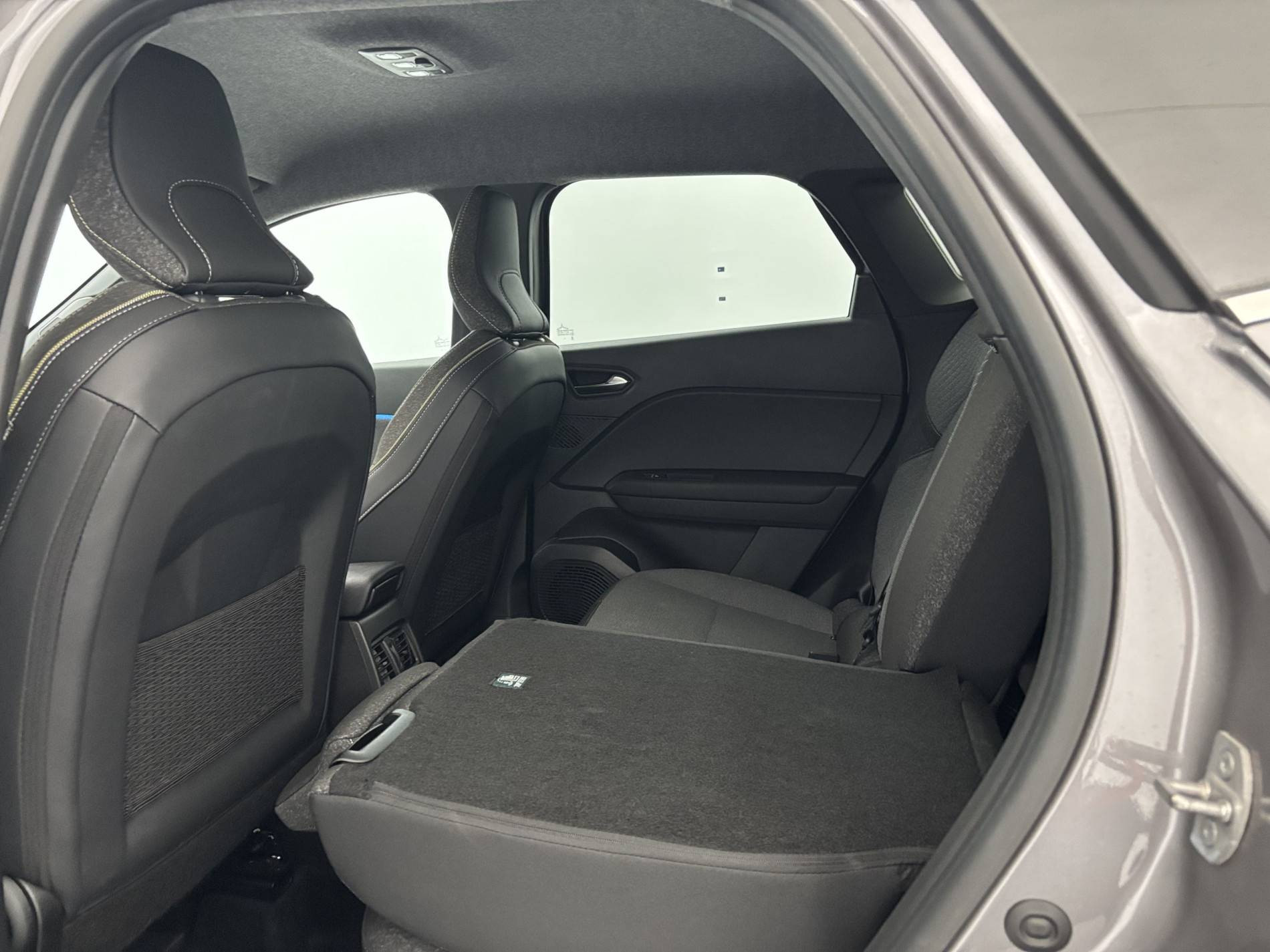 Vente en ligne Renault Symbioz  E-Tech full hybrid 145 au prix de 26 990 €