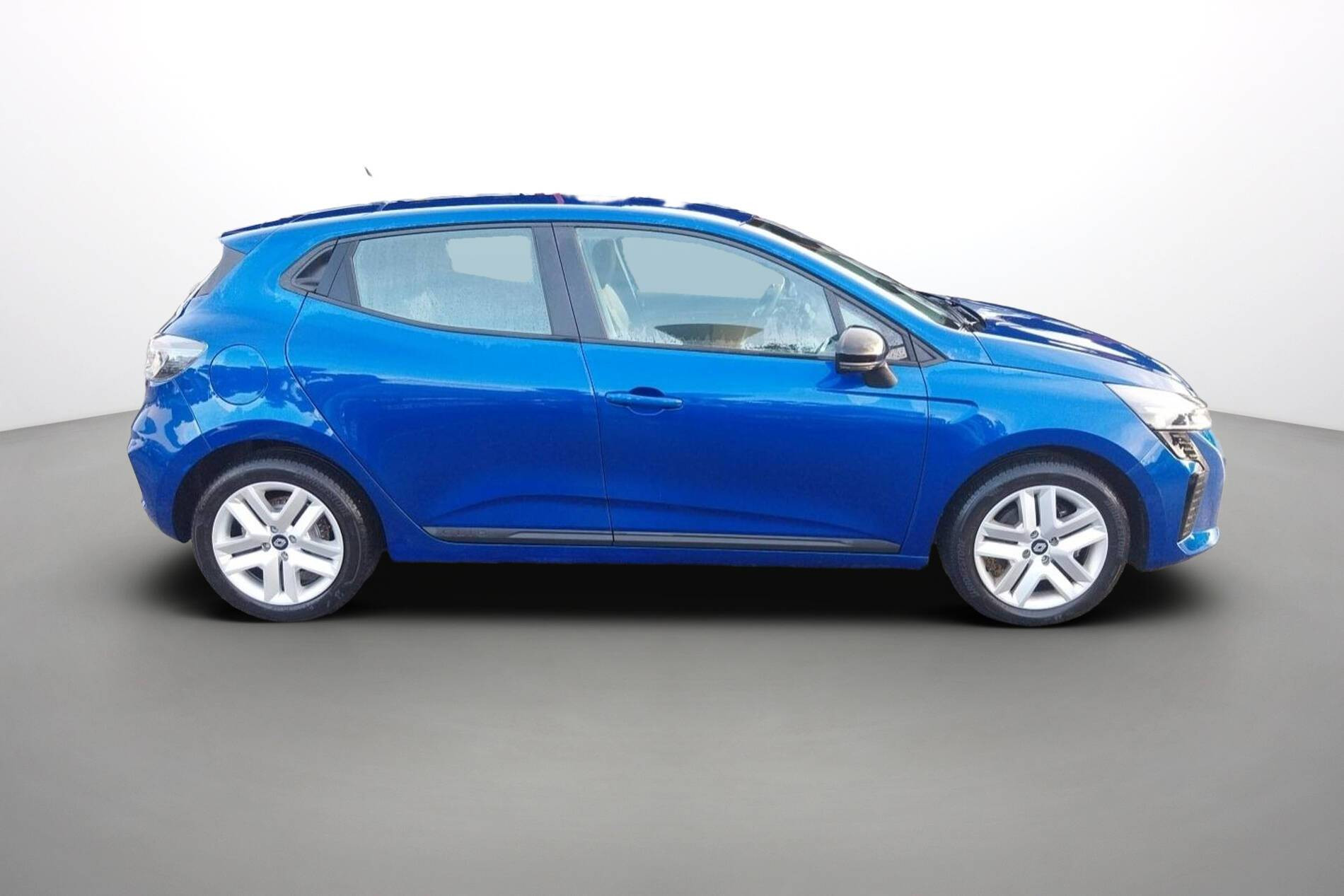 Vente en ligne Renault Clio 5 Clio Blue dCi 100 ch GSR2 au prix de 17 900 €