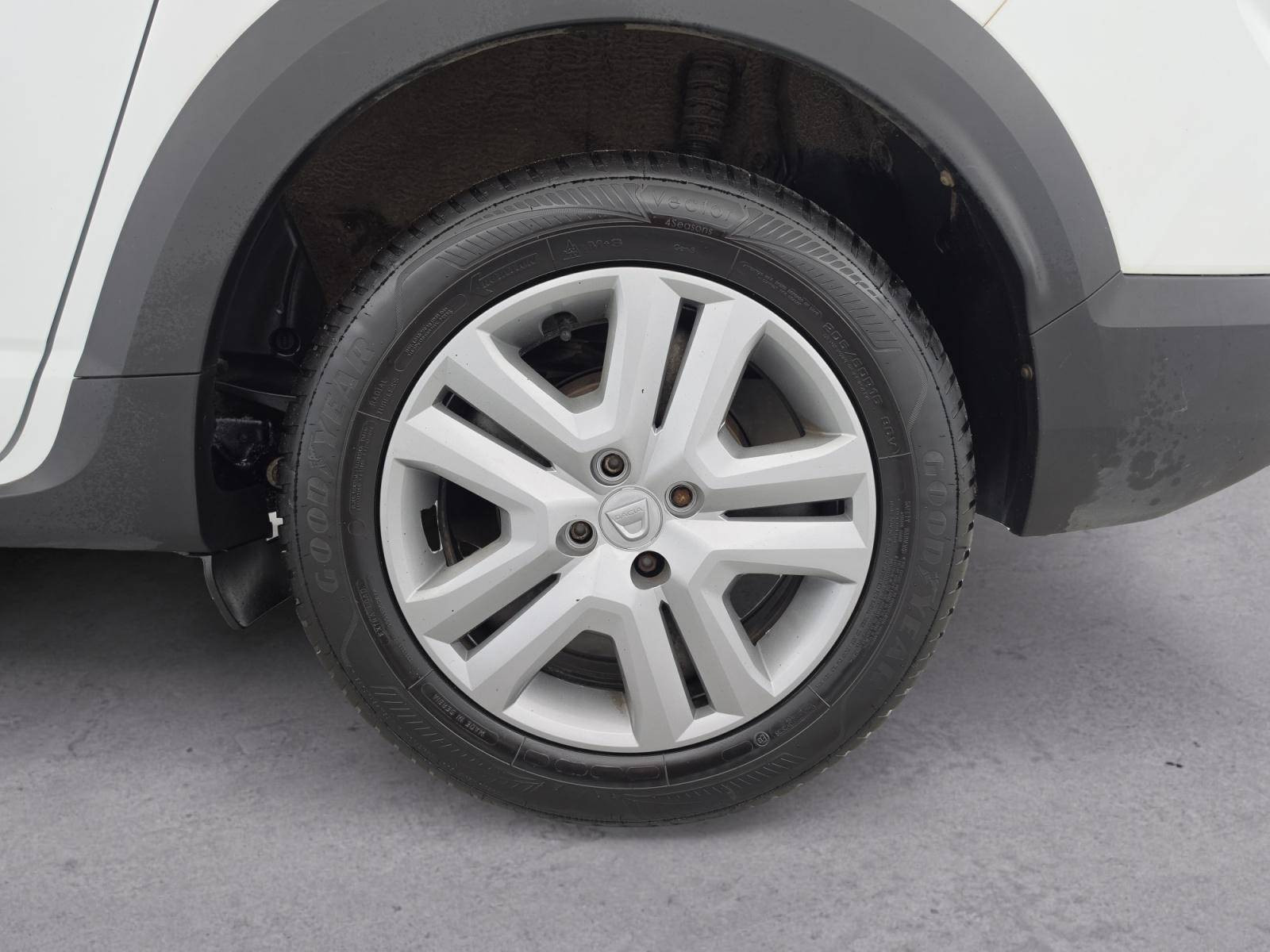 Vente en ligne Dacia Jogger  ECO-G 100 7 places au prix de 14 900 €