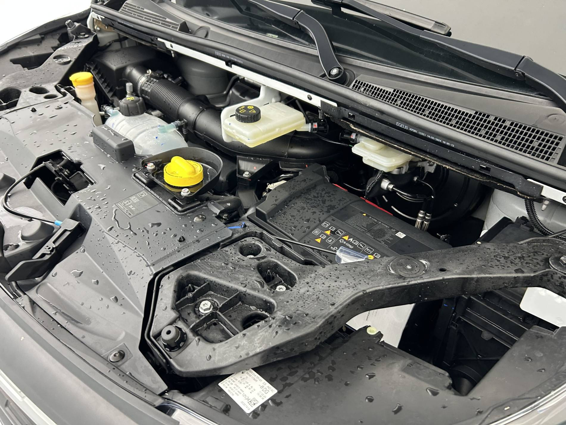 Vente en ligne Renault Trafic 3 Fourgon TRAFIC FG BLUE DCI 130 L1H1 3T GSR2 au prix de 23 990 €