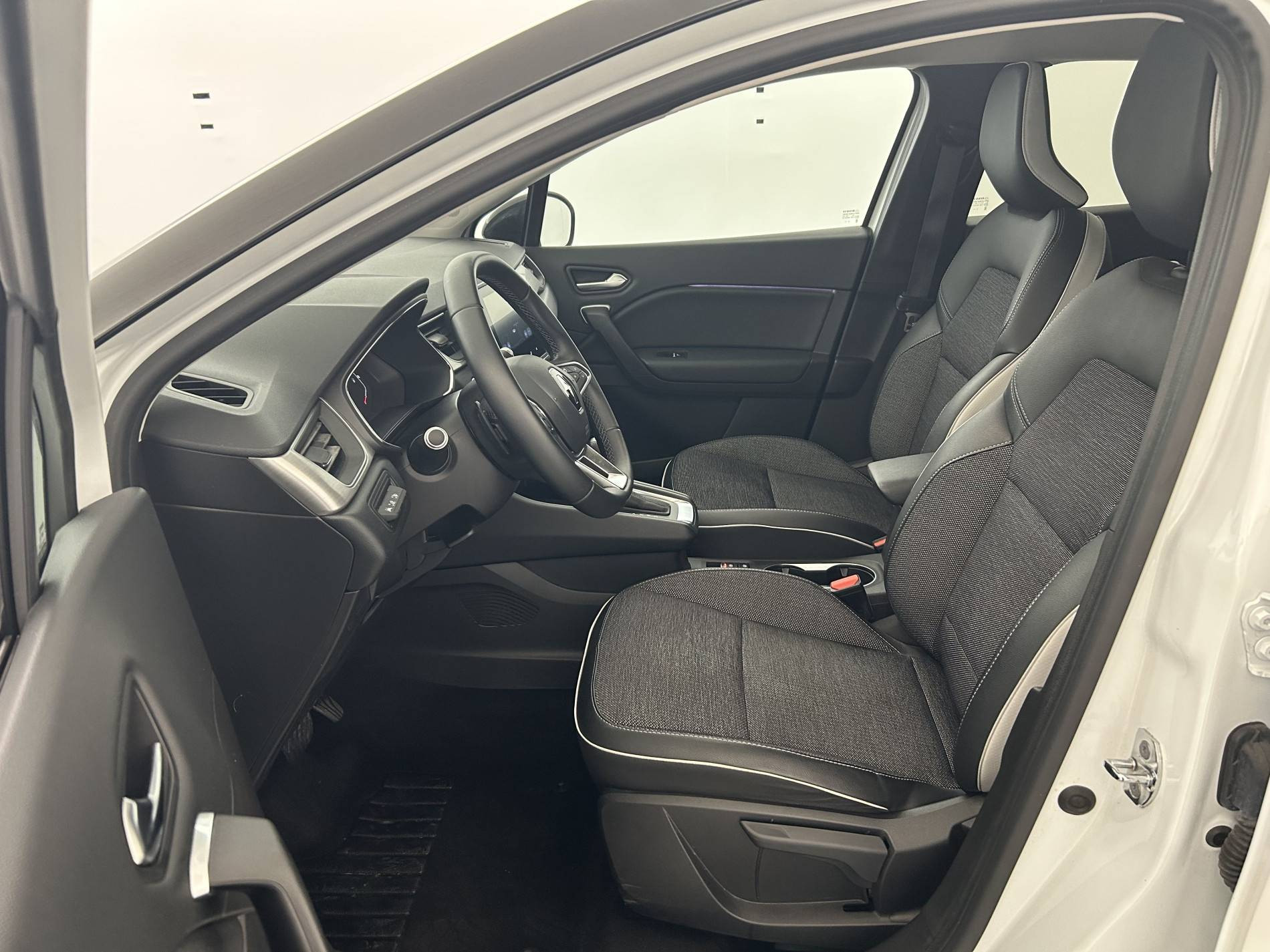 Vente en ligne Renault Captur  Blue dCi 115 EDC au prix de 17 290 €