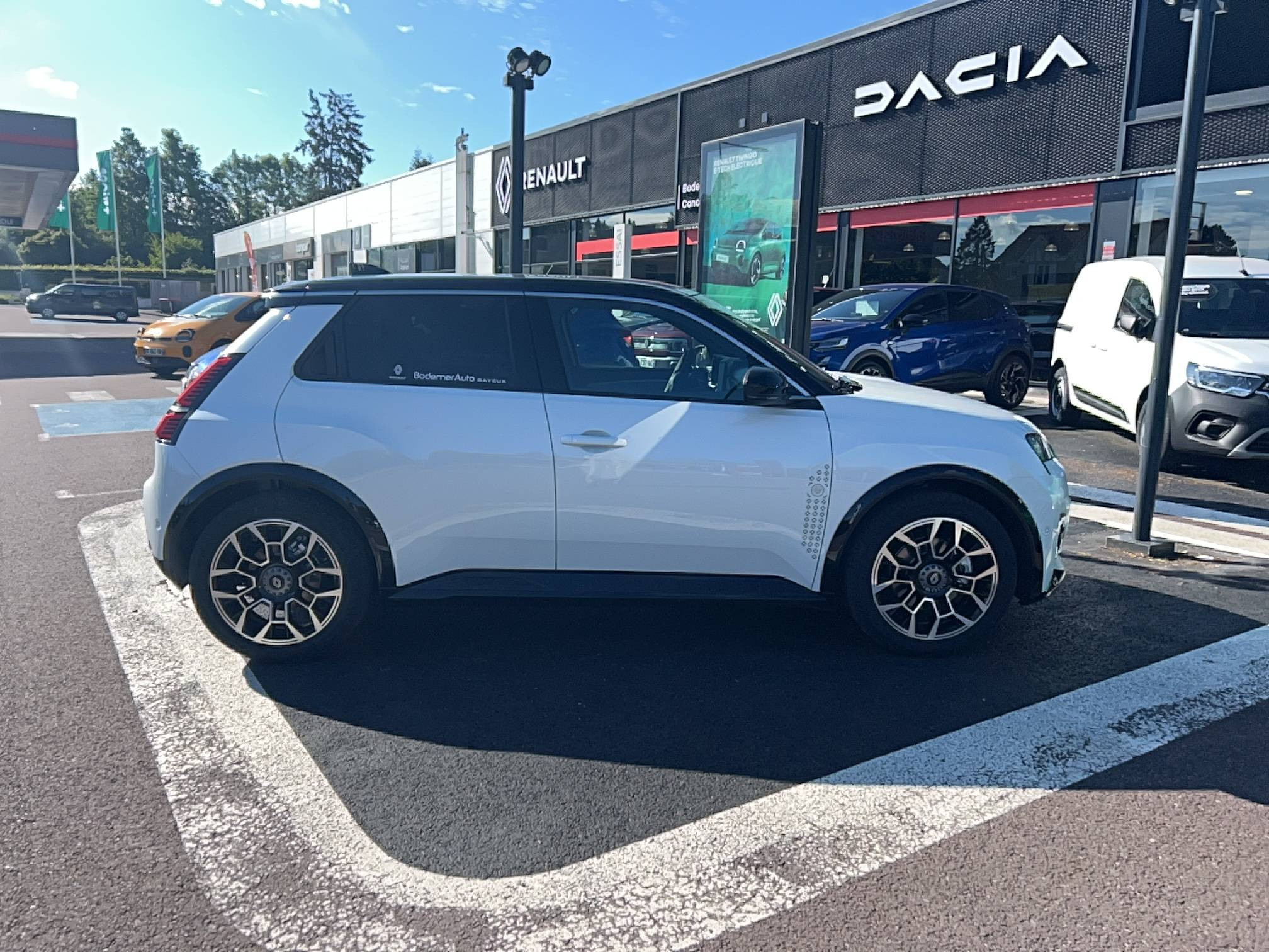 Vente en ligne Renault R5 E-Tech  150 ch autonomie confort au prix de 27 320 €