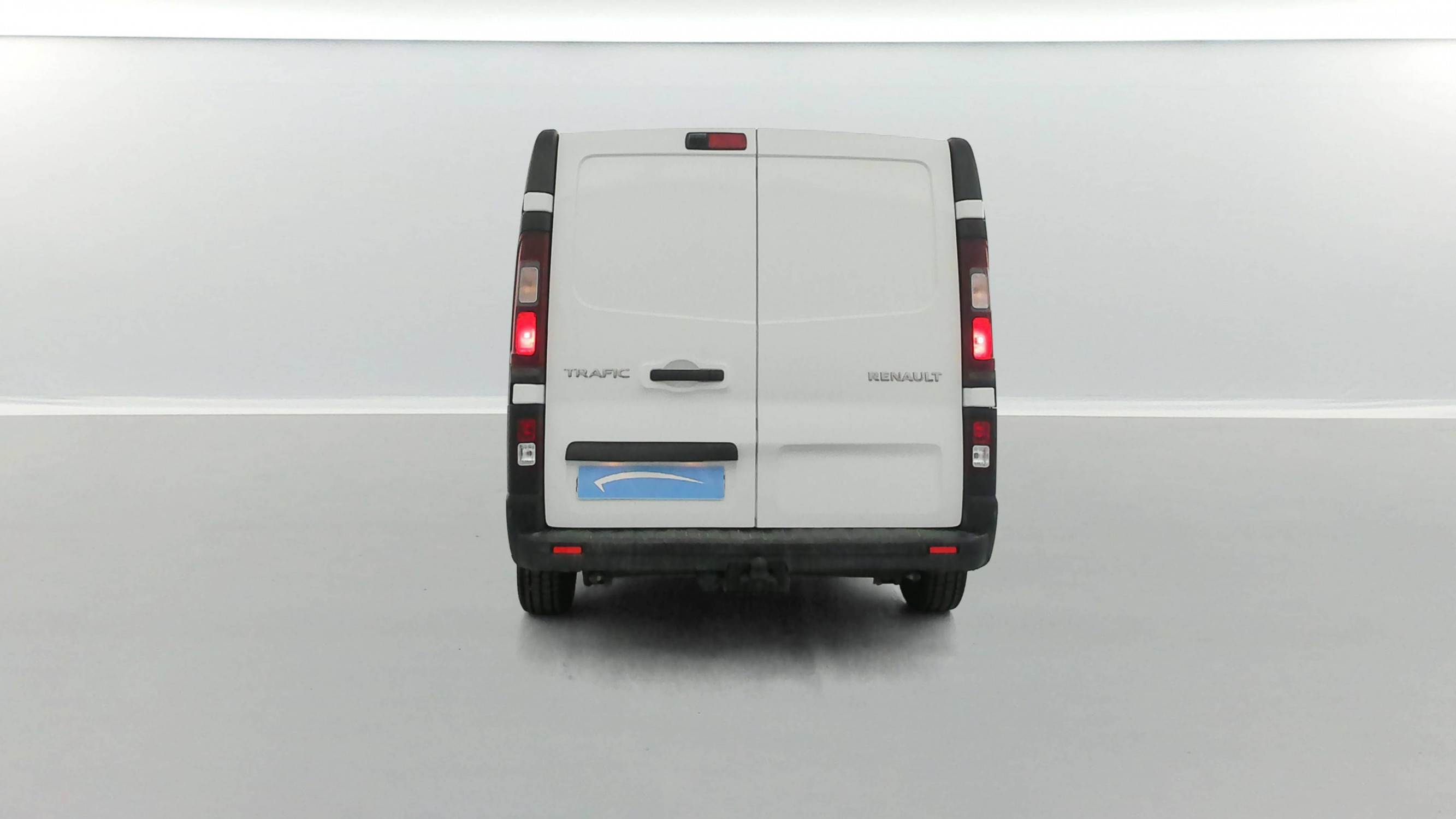 Vente en ligne Renault Trafic 3 Fourgon TRAFIC FGN L1H1 2800 KG BLUE DCI 130 au prix de 19 490 €