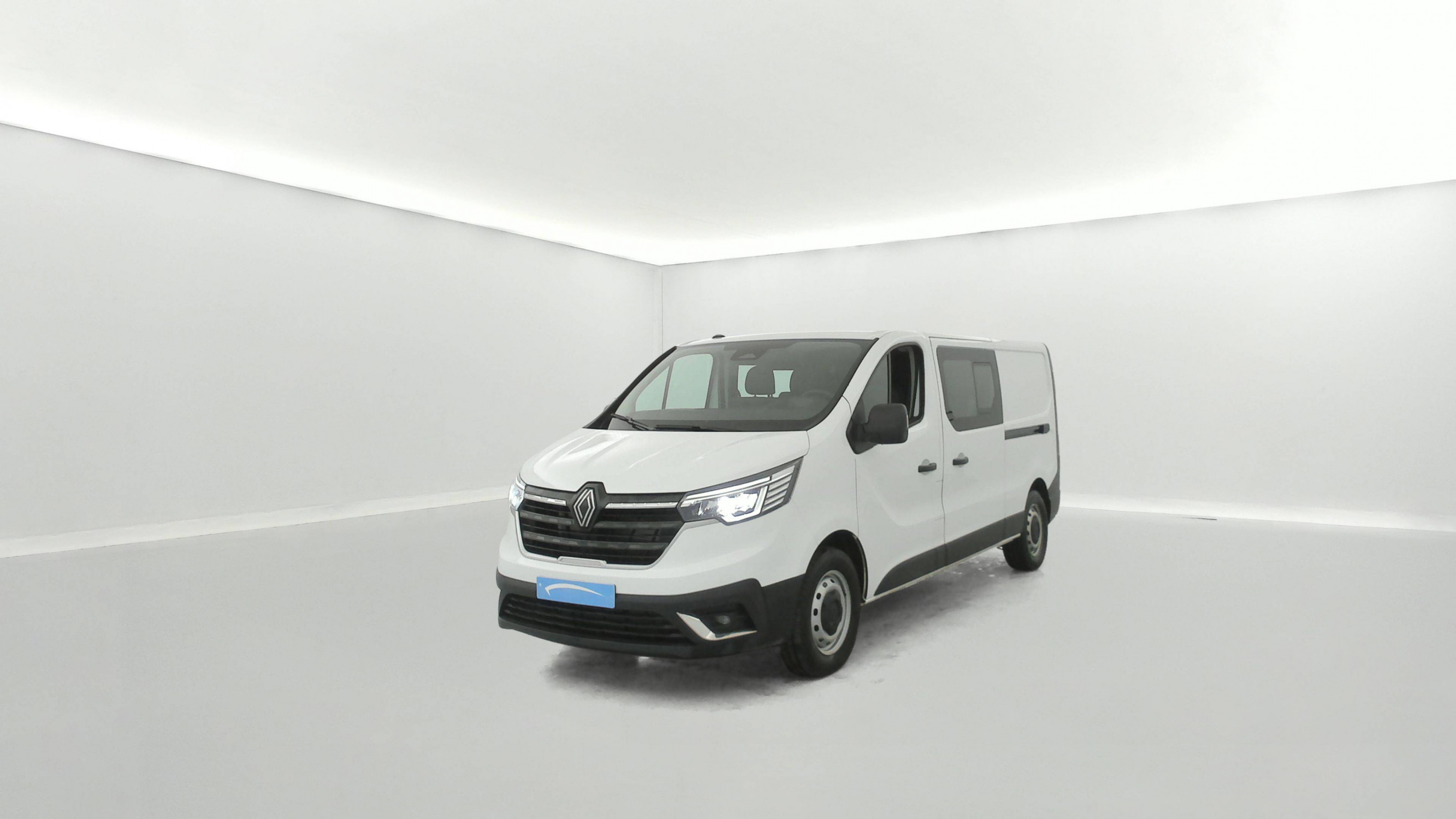 Renault Trafic Cabine Approfondie TRAFIC CA BLUE DCI 150 L2H1 3T AUTO occasion de 2025 en vente à Quimper