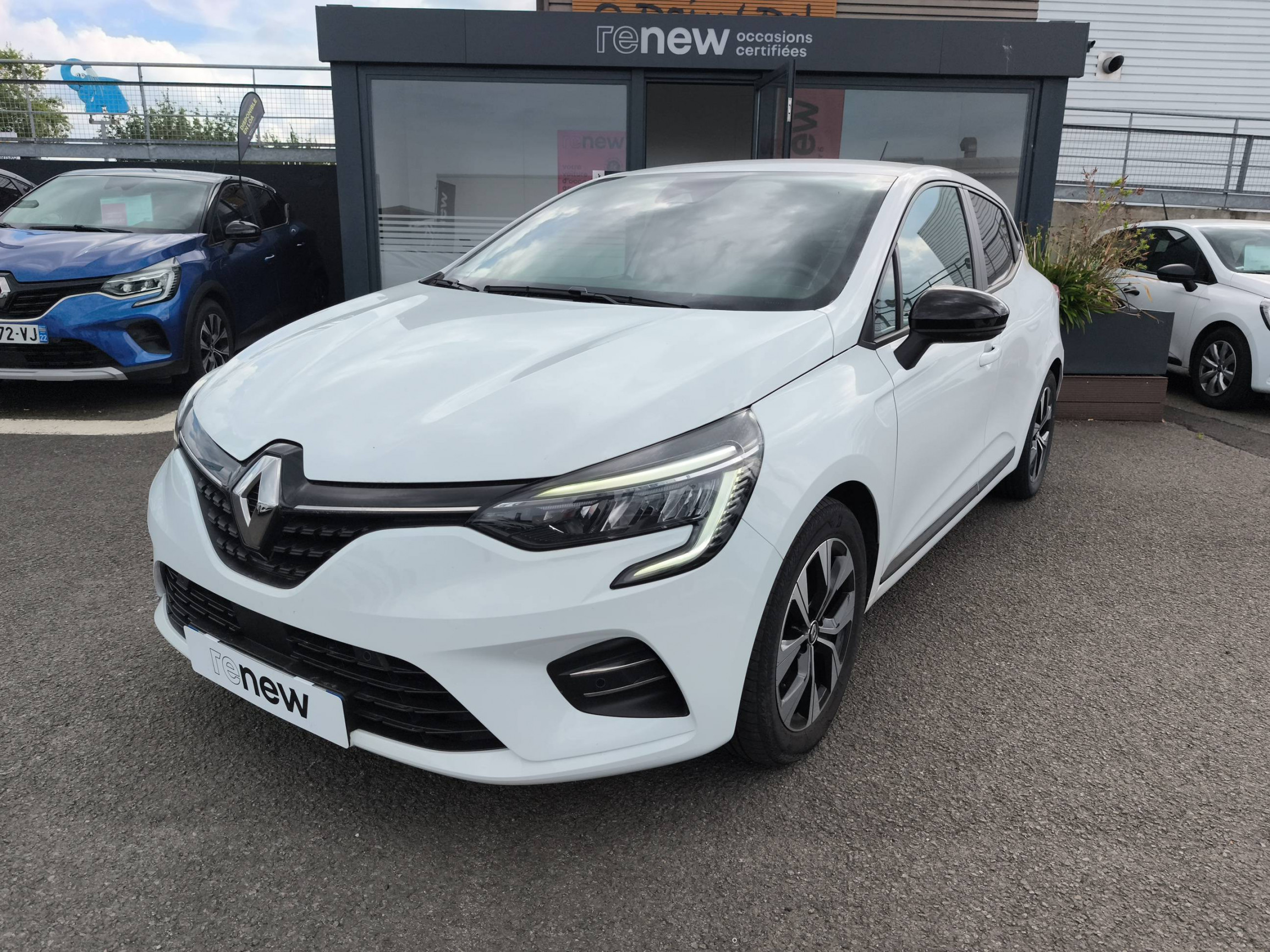 Renault Clio 5 Clio E-Tech full hybrid 145 occasion de 2023 en vente à Paimpol