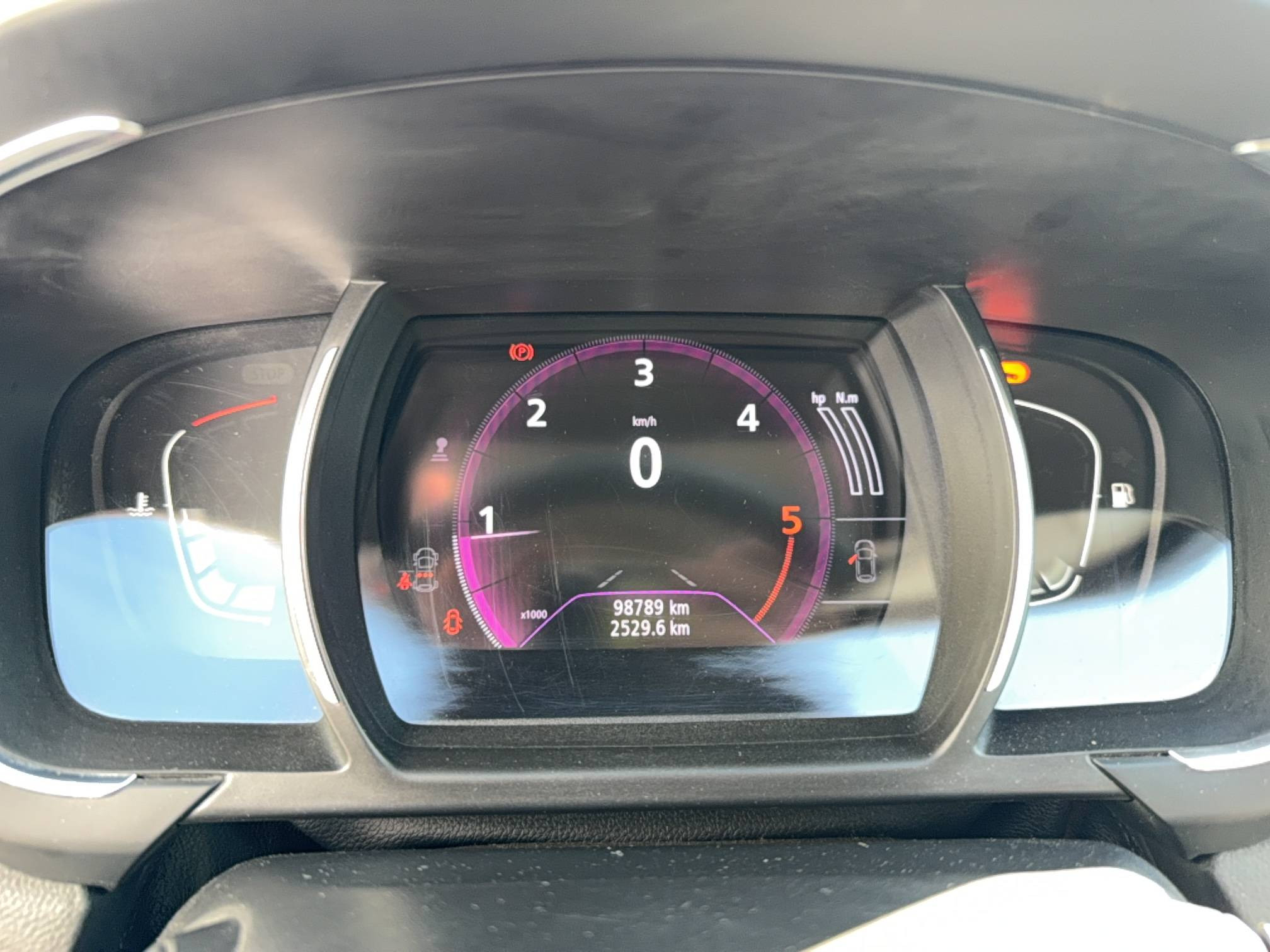 Vente en ligne Renault Scenic 4 Scenic Blue dCi 120 au prix de 14 490 €