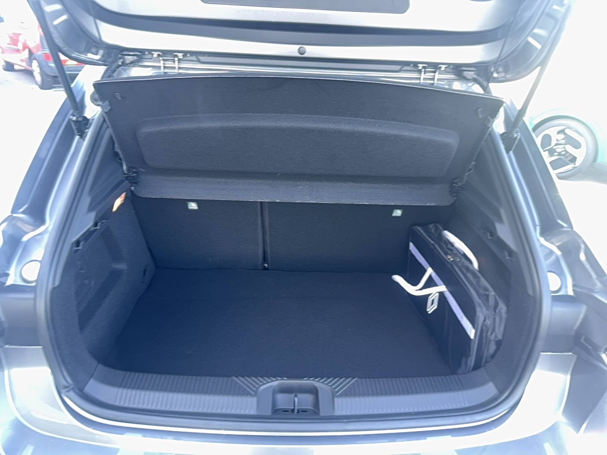 Vente en ligne Renault Clio 6 Clio E-Tech full hybrid 160 ch au prix de 28 490 €