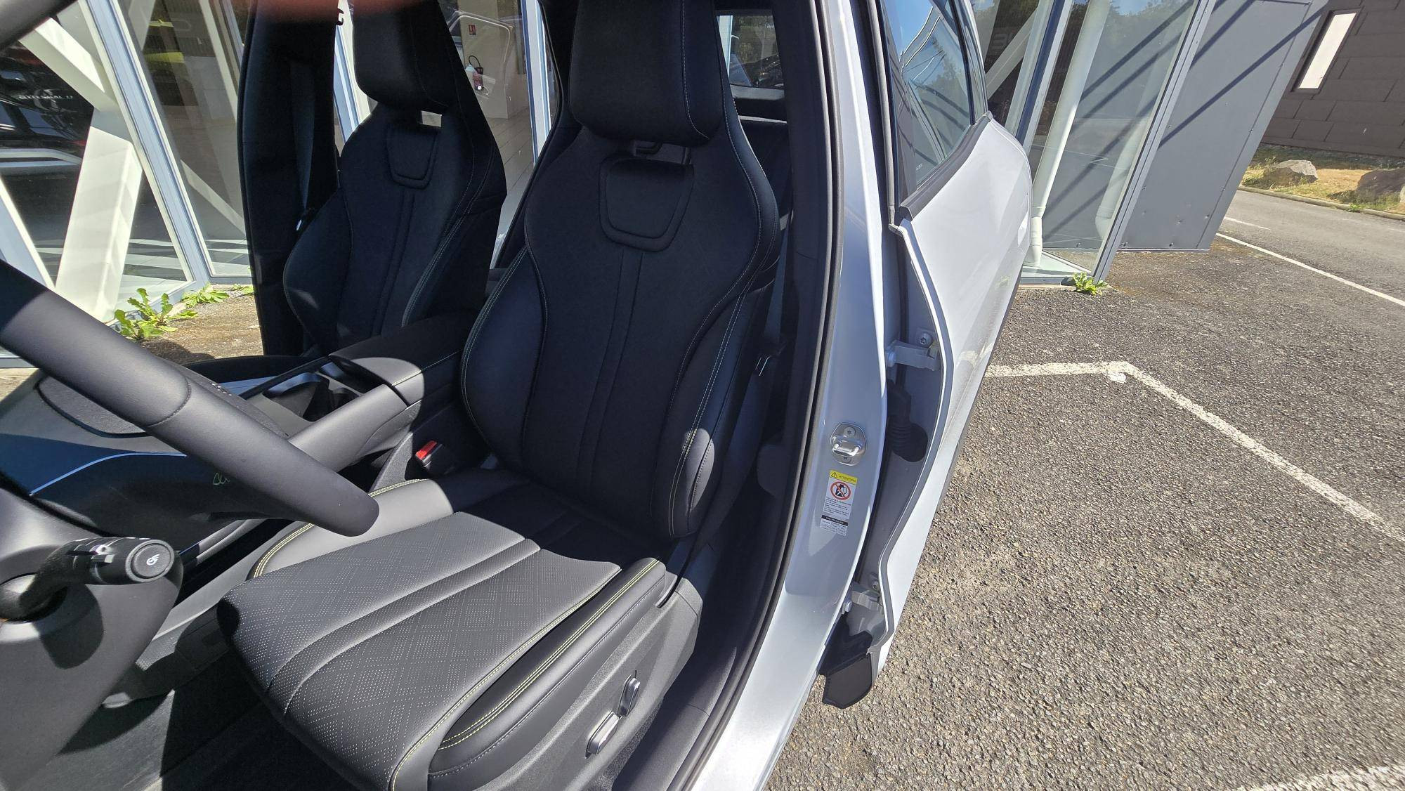 Vente en ligne Byd Atto 2  45.1 kWh 177 ch au prix de 25 990 €