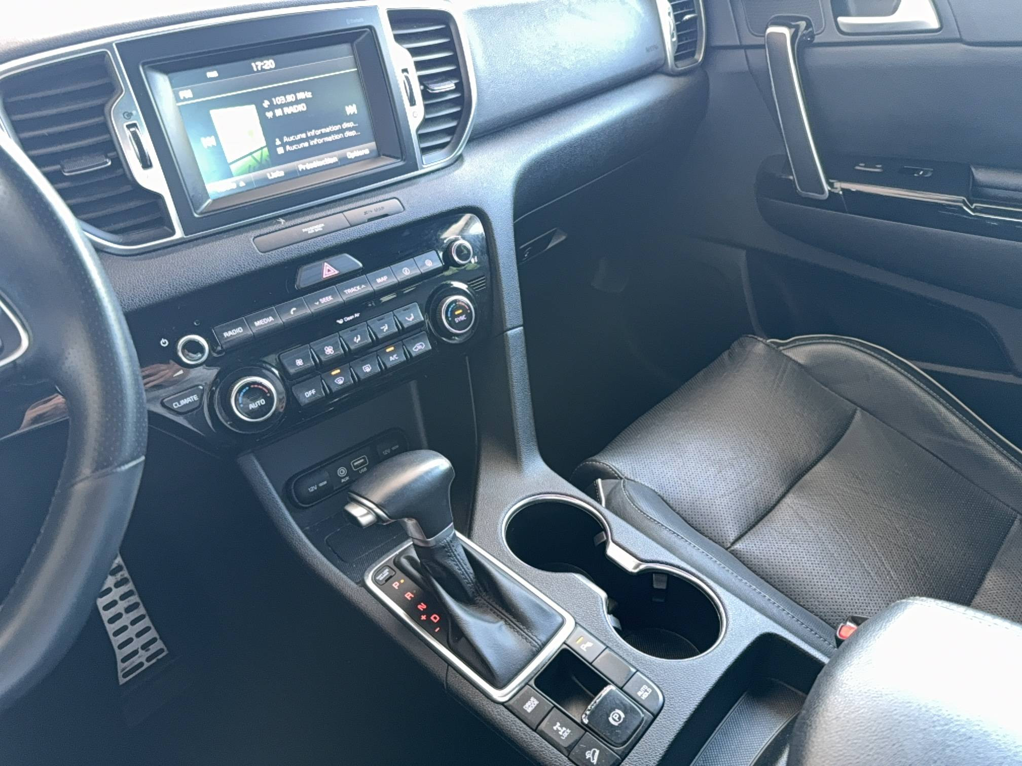Vente en ligne Kia Sportage  1.6 T-GDi 177 4x4 DCT7 au prix de 17 790 €