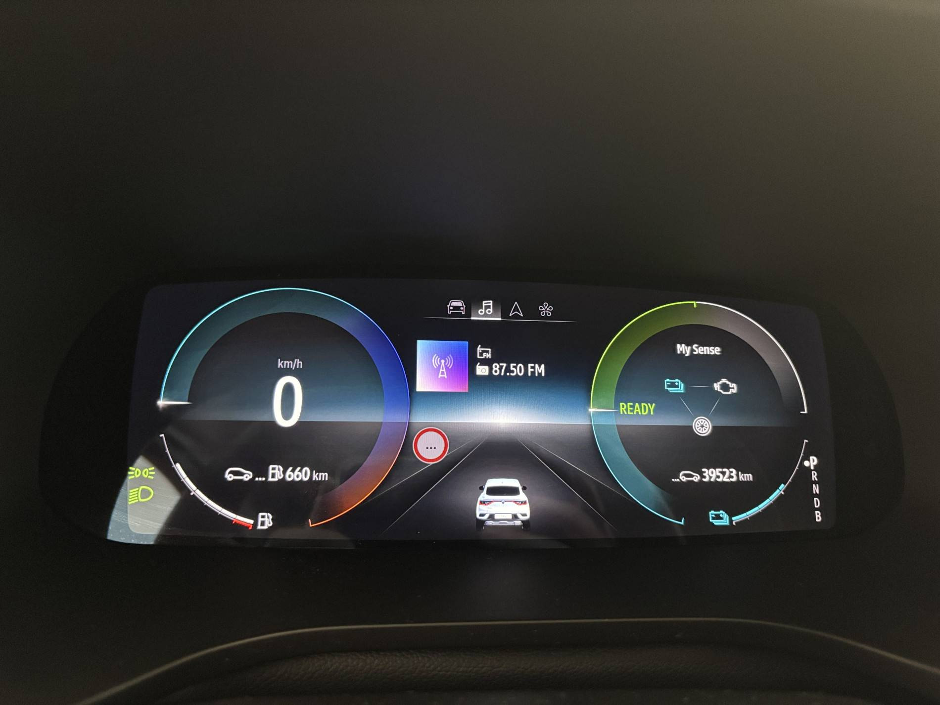 Vente en ligne Renault Arkana  E-Tech hybride 145 - 22 au prix de 21 490 €
