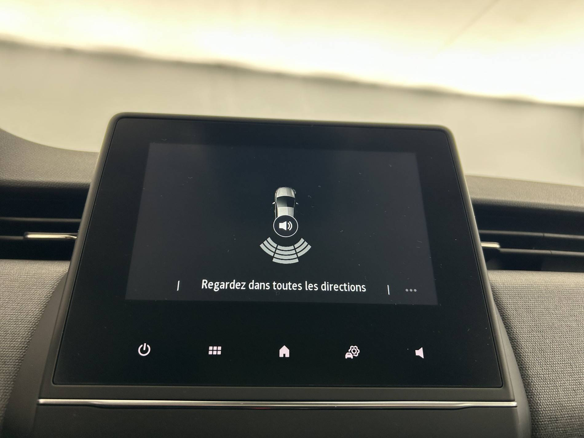 Vente en ligne Renault Clio 5 Clio E-Tech full hybrid 145 au prix de 19 800 €