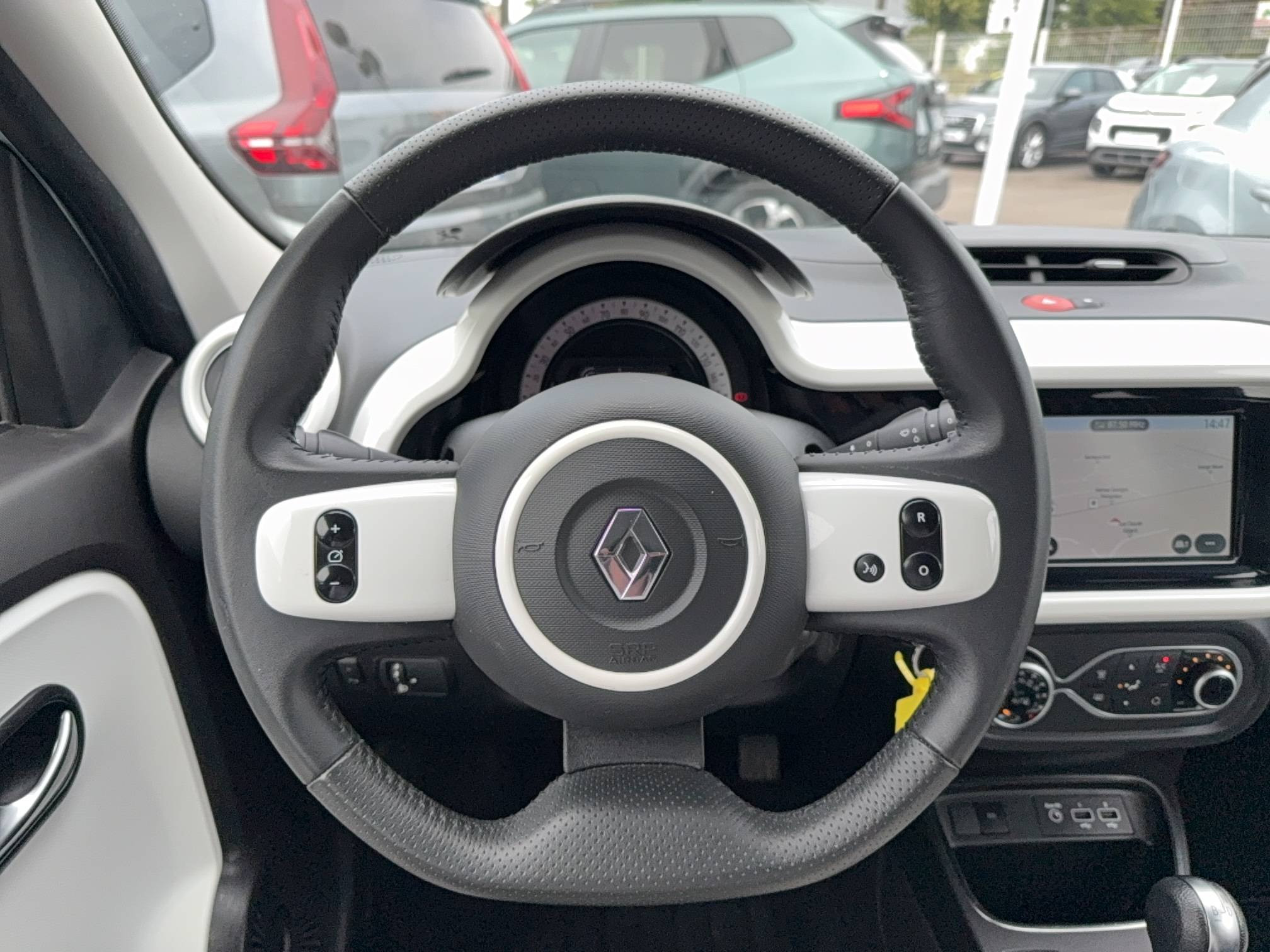 Vente en ligne Renault Twingo Electrique Twingo III E-Tech au prix de 12 490 €