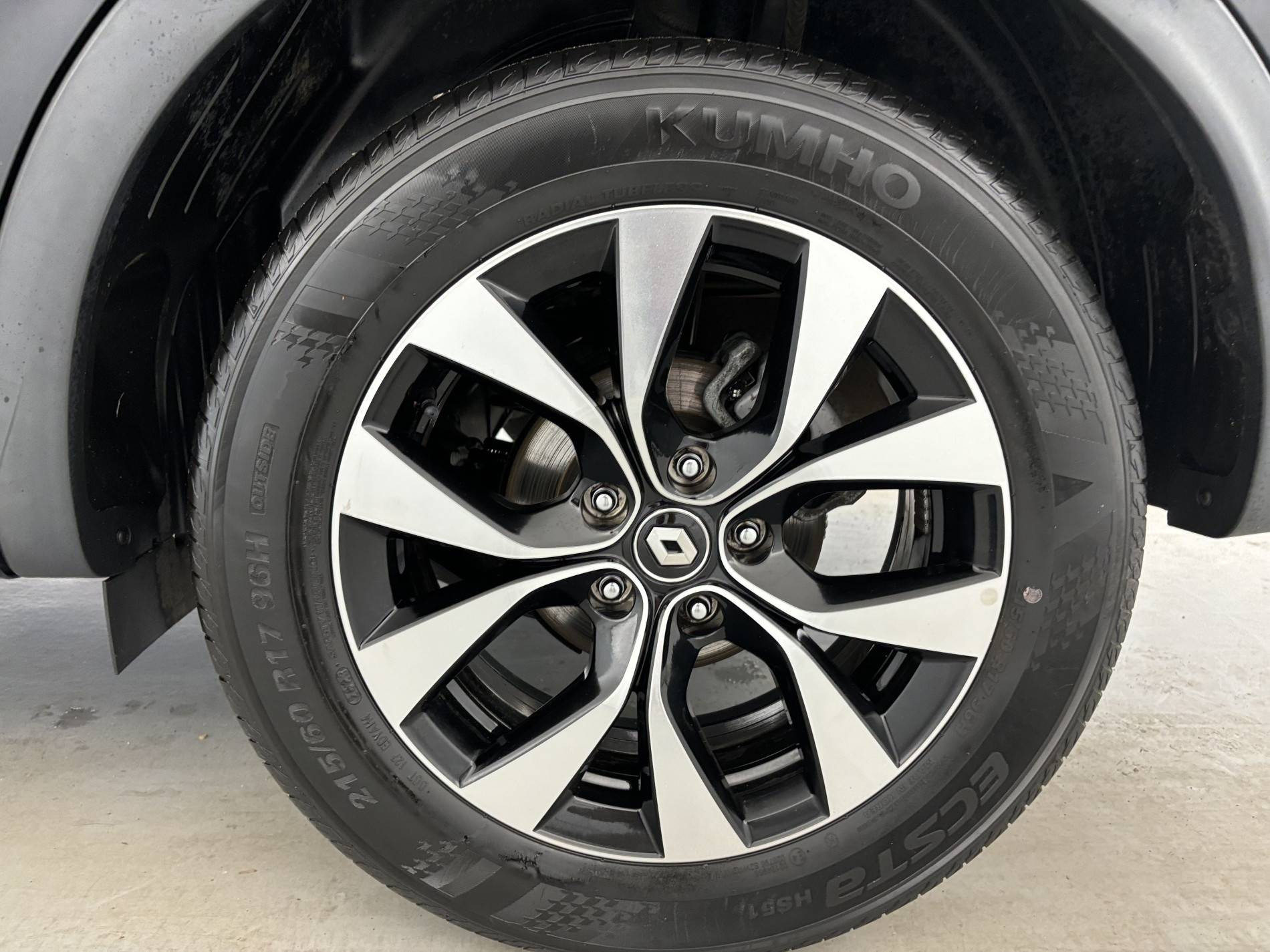 Vente en ligne Renault Arkana  mild hybrid 140 EDC FAP - 22 au prix de 19 990 €