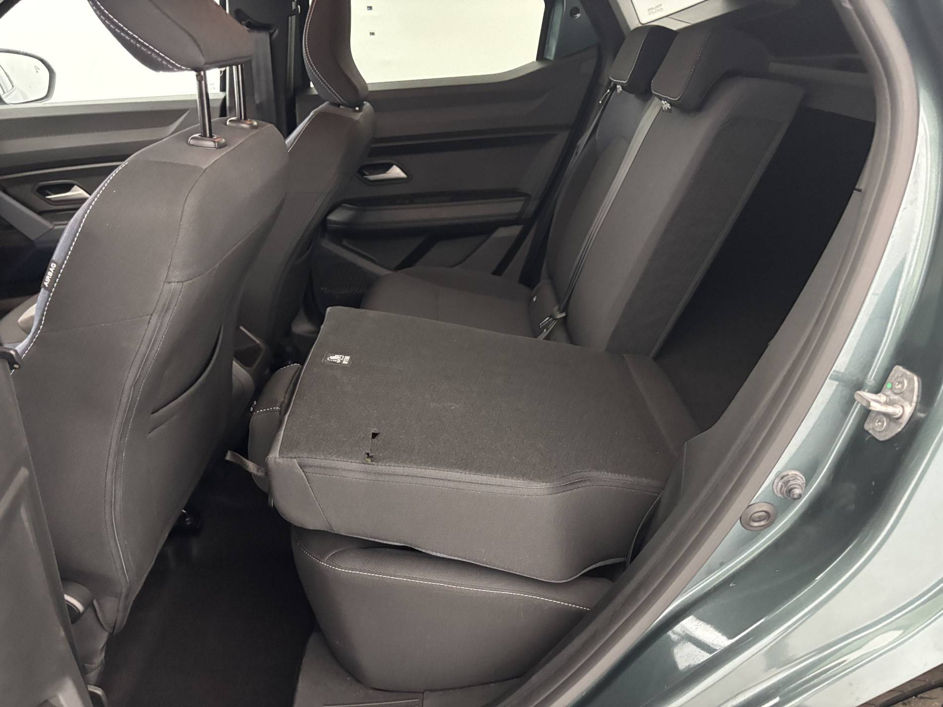 Vente en ligne Dacia Duster  Hybrid 140 au prix de 25 300 €