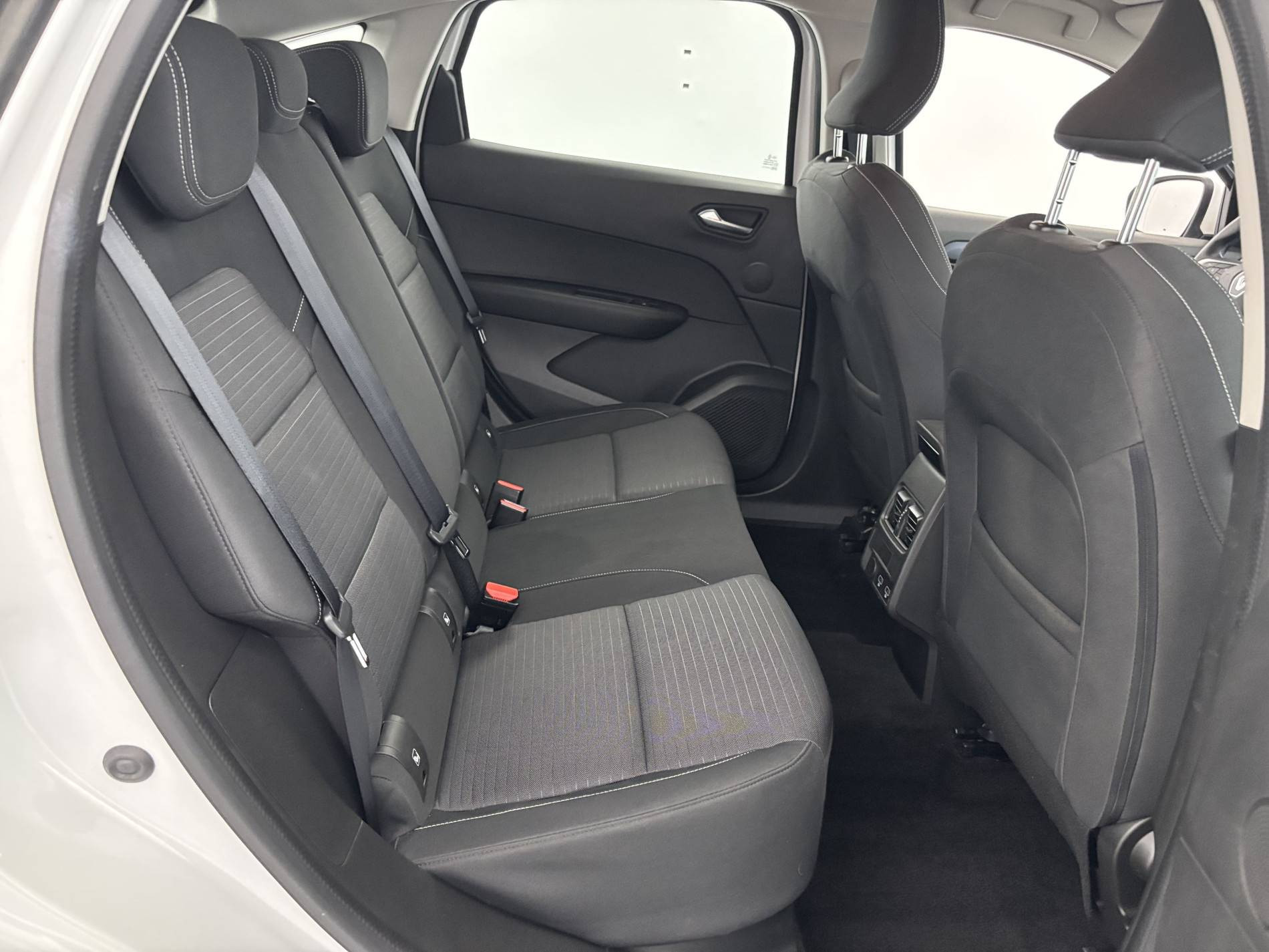 Vente en ligne Renault Arkana  E-Tech hybride 145 - 22 au prix de 17 590 €