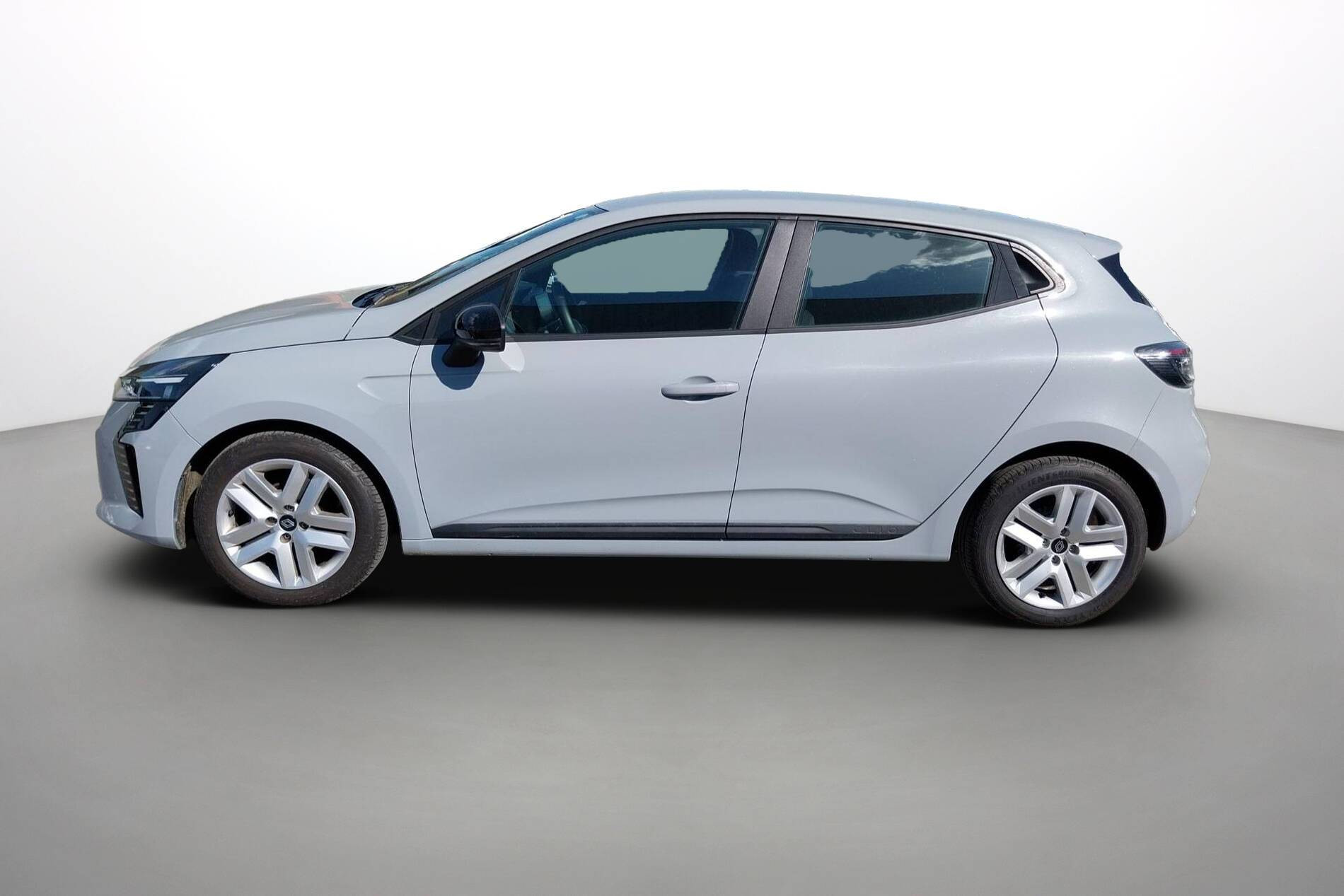 Vente en ligne Renault Clio 5 Clio TCe 90 au prix de 15 790 €