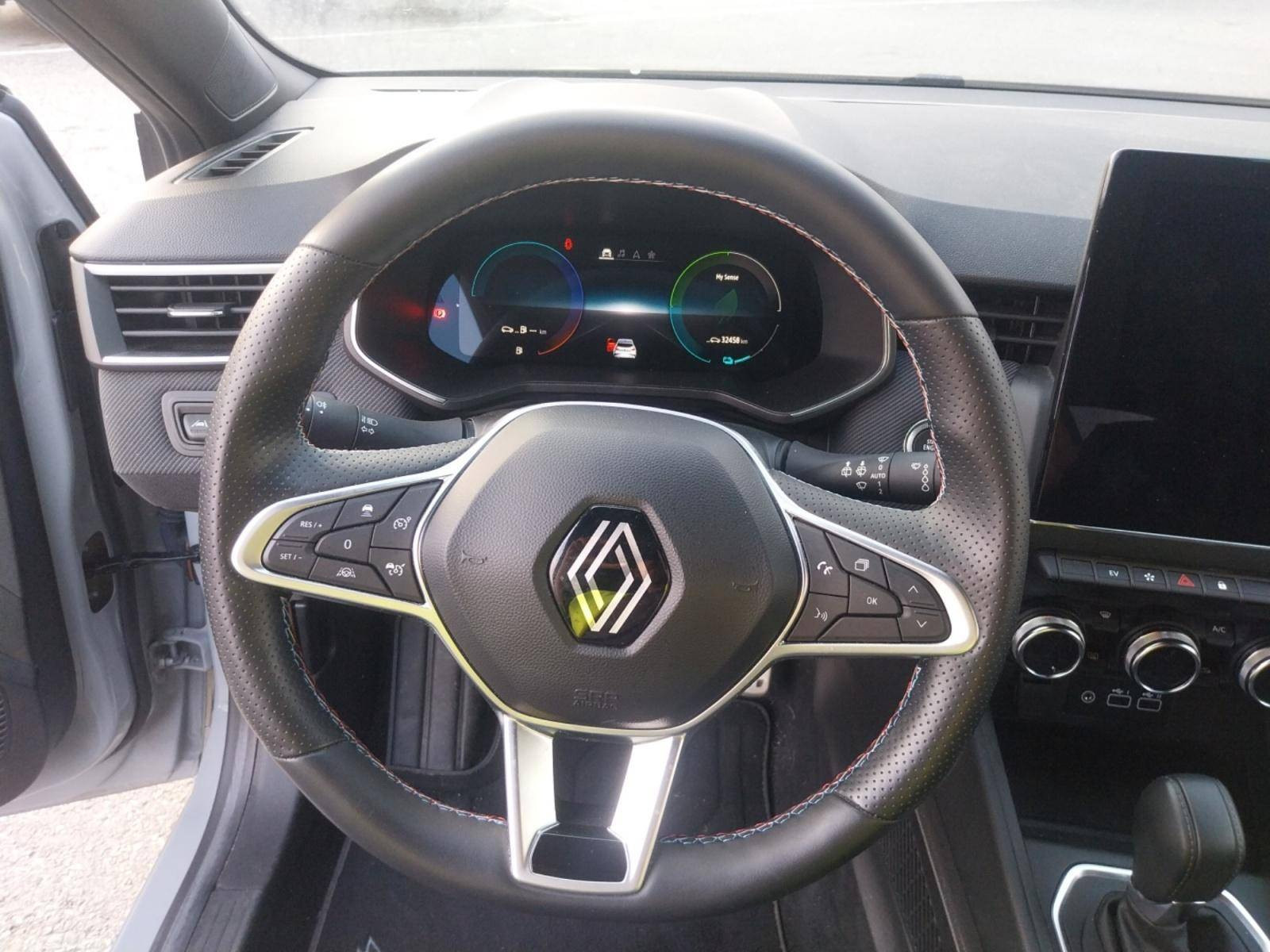 Vente en ligne Renault Clio 5 Clio E-Tech full hybrid 145 au prix de 19 990 €