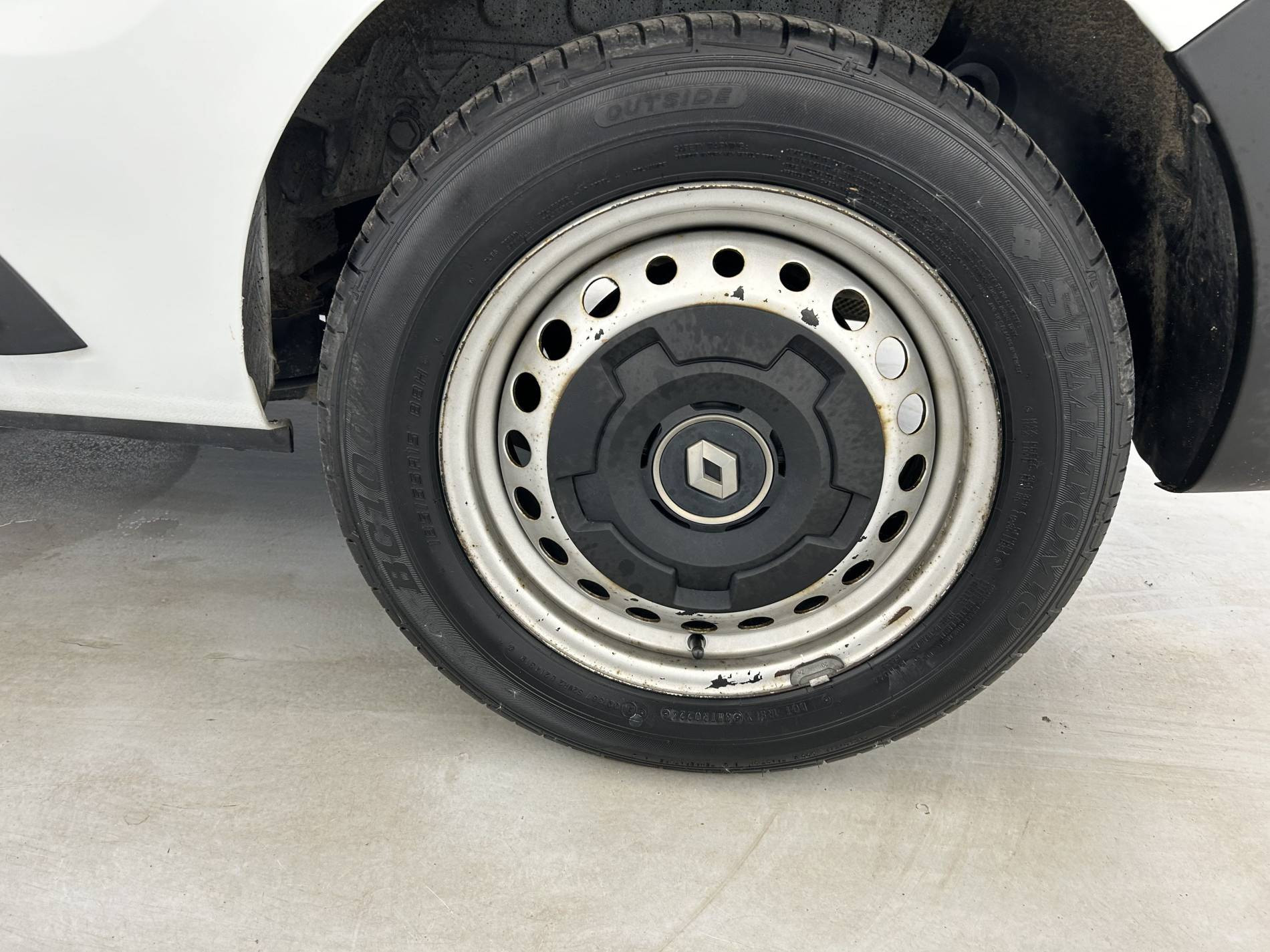 Vente en ligne Renault Express Van  BLUE DCI 95 - 22 au prix de 12 990 €