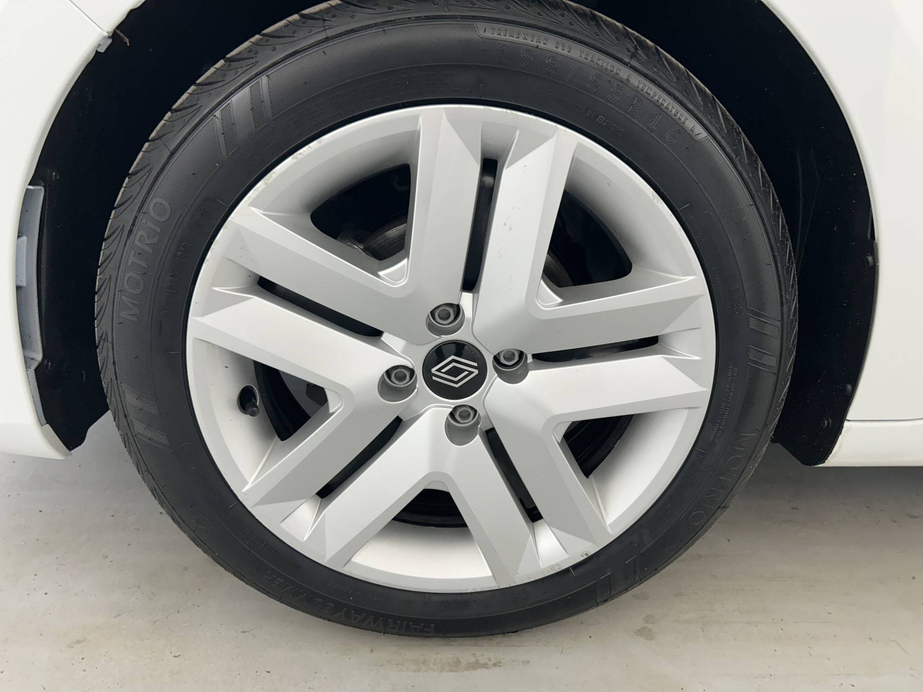 Vente en ligne Renault Clio 5 Clio TCe 90 au prix de 15 290 €