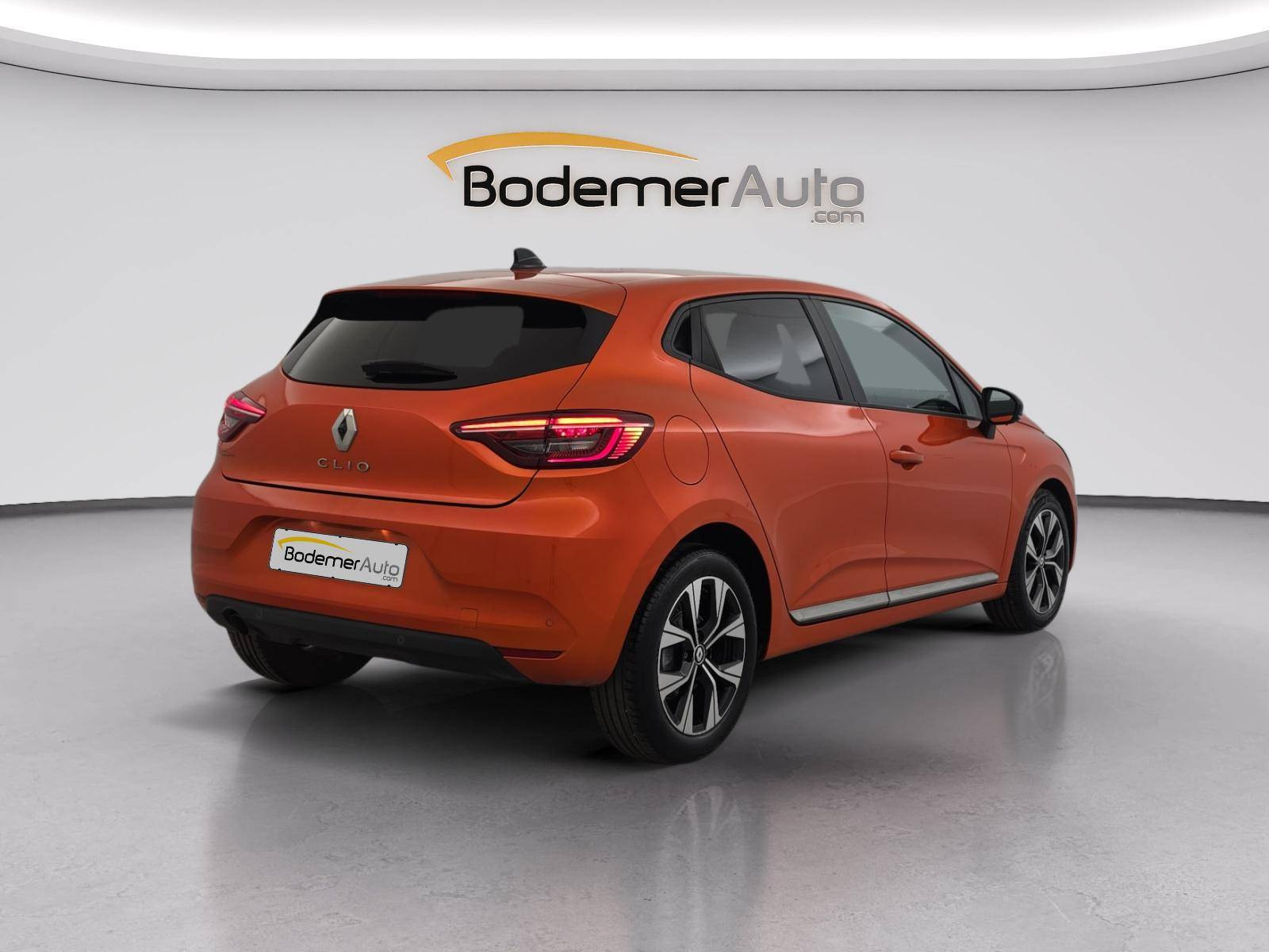 Vente en ligne Renault Clio 5 Clio Blue dCi 100 au prix de 14 890 €