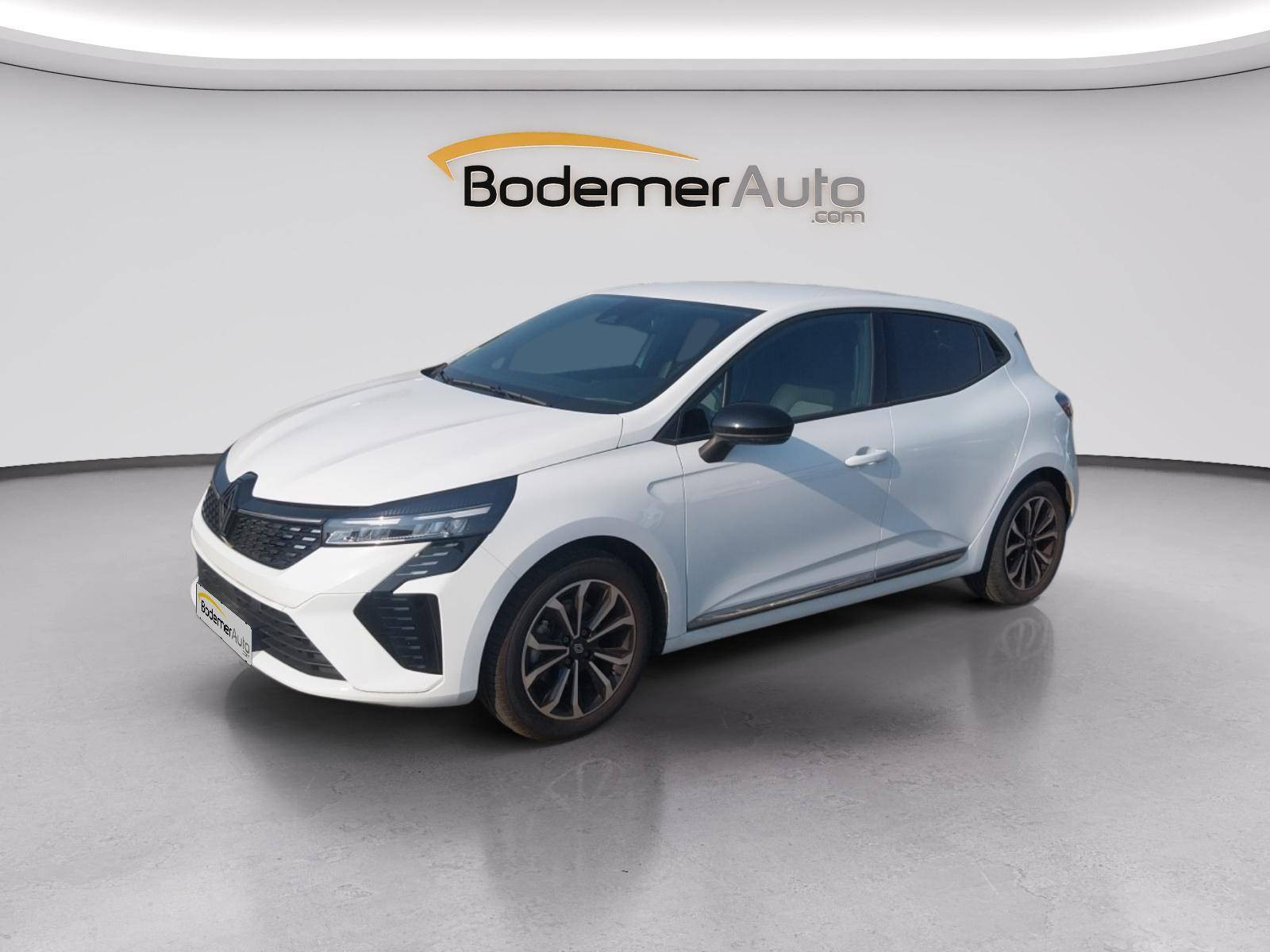 Renault Clio 5 Clio E-Tech full hybrid 145 occasion de 2023 en vente à Quimper