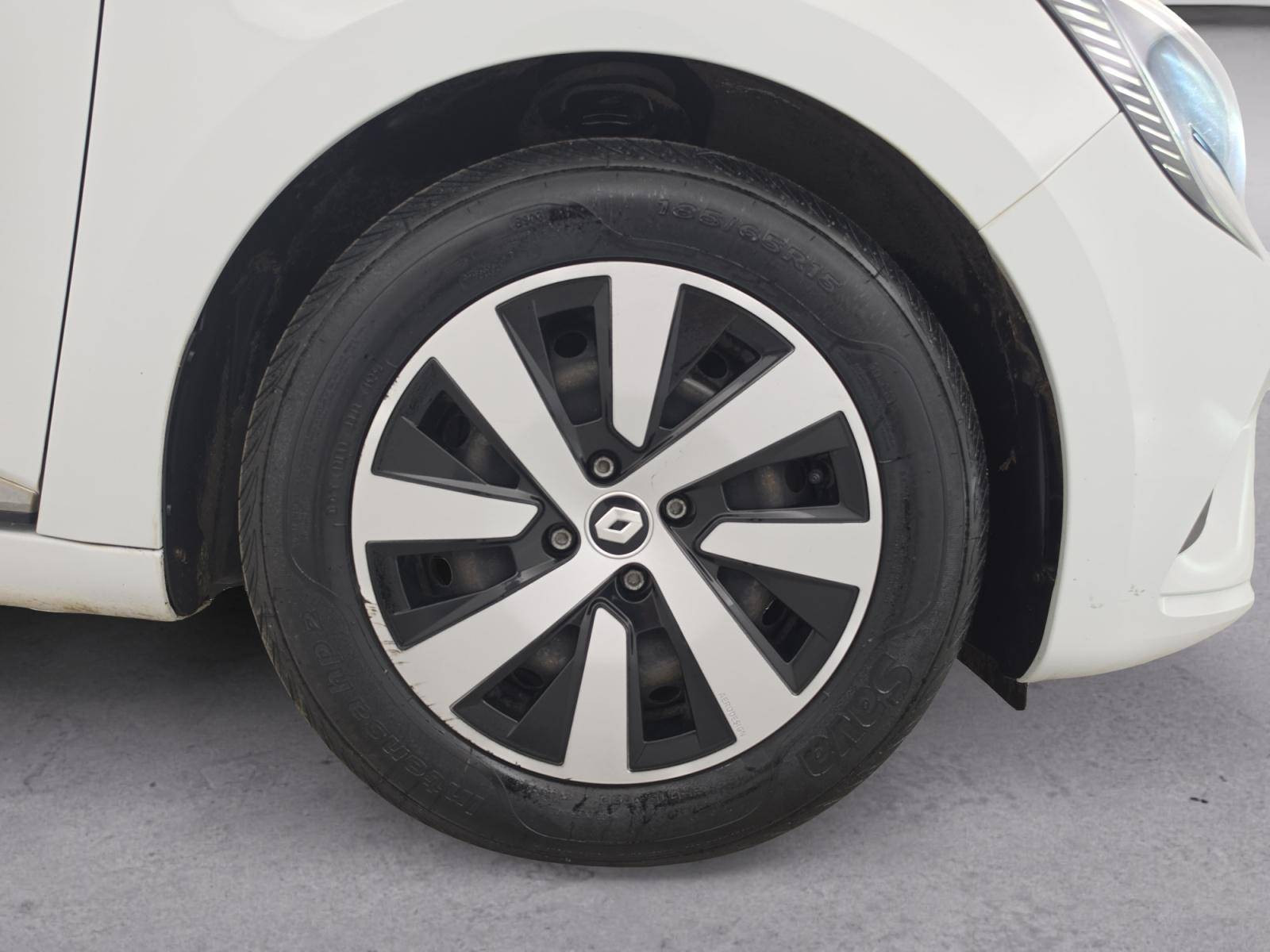 Vente en ligne Renault Clio 5 Clio TCe 90 au prix de 13 690 €